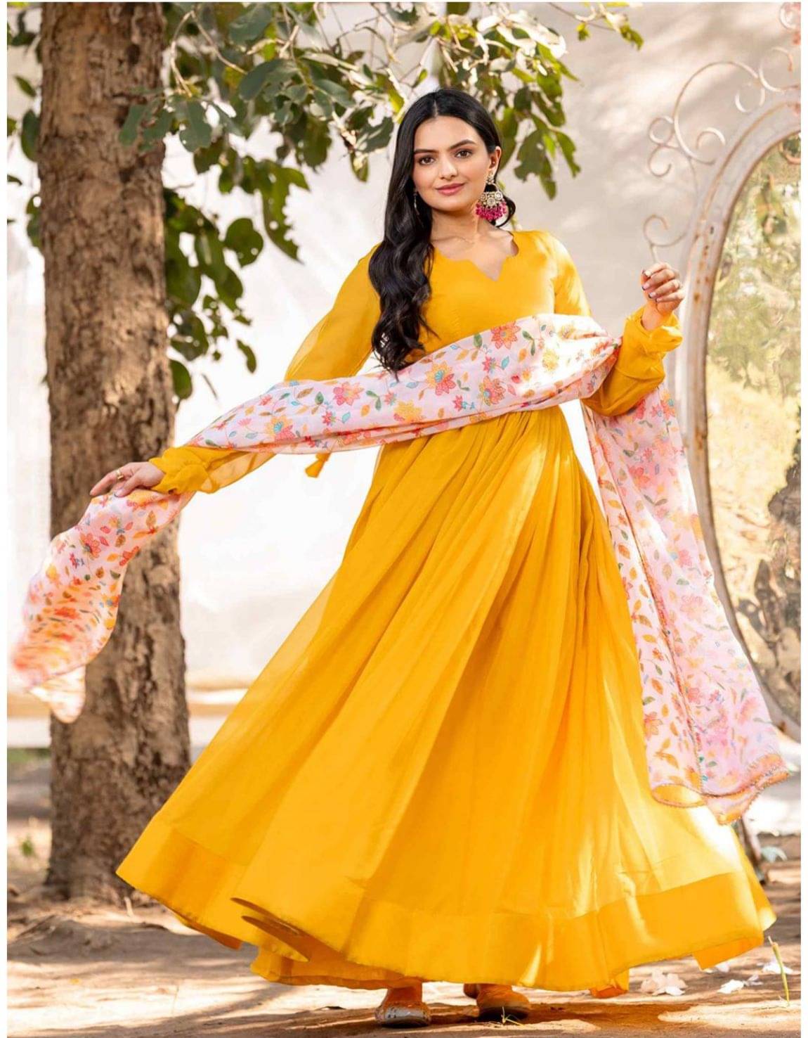     			keshav fashion Women Georgette Flared Stitched Ethnic Gown ( Gold )