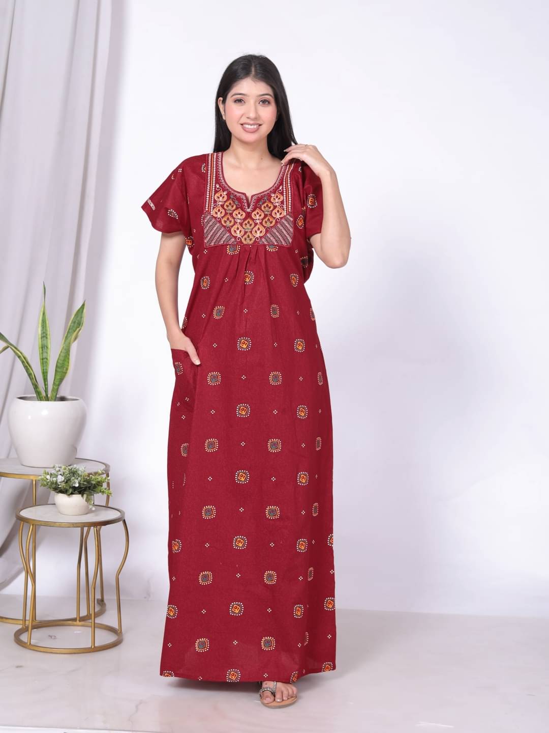 Anjaneya Creations Red Cotton Women's Nightwear Nighty & Night Gowns ( Pack of 1 ) Anjaneya Creations Red Cotton Women's Nightwear Nighty & Night Gowns ( Pack of 1 )
