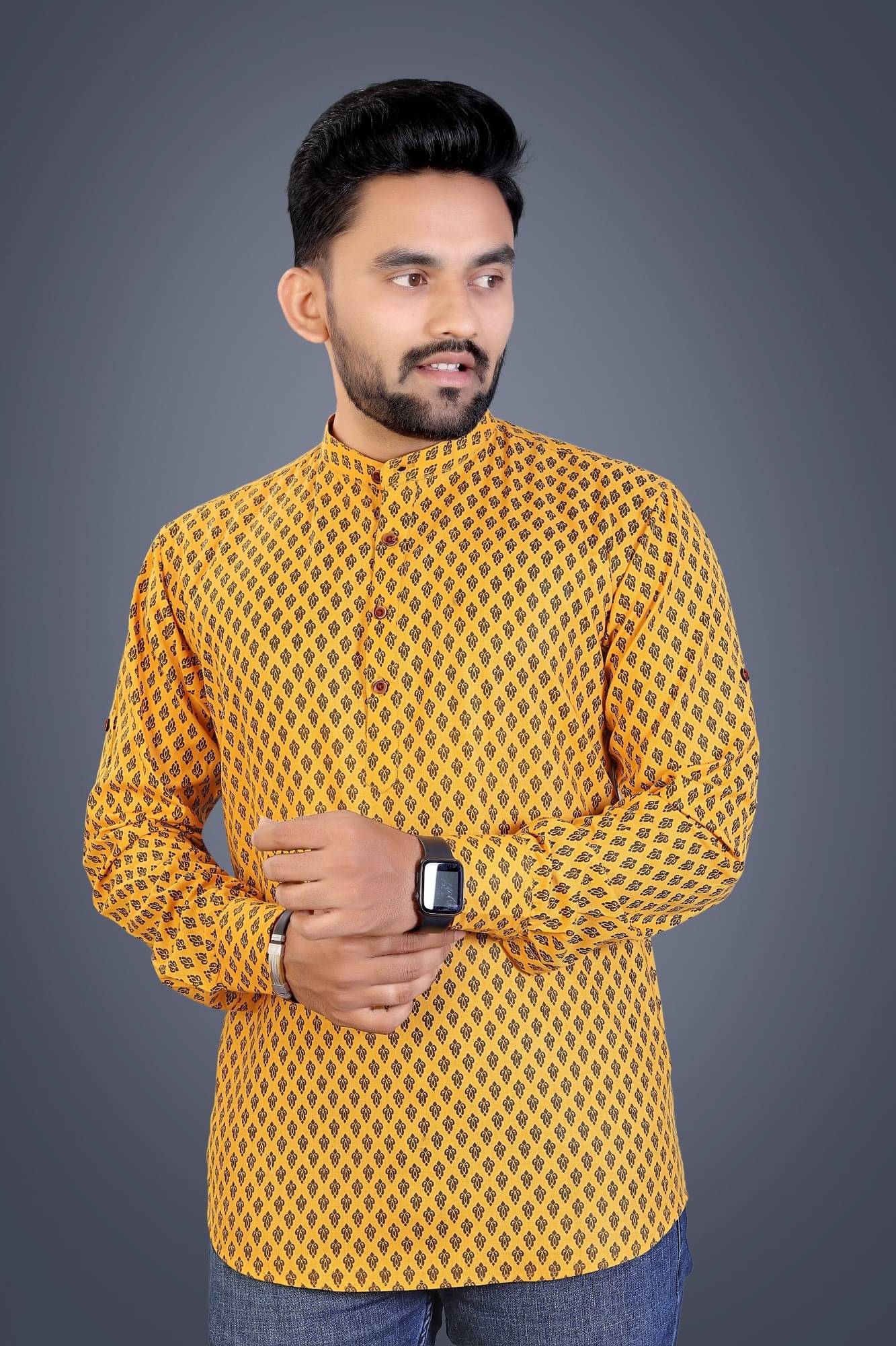 SOPANI Yellow Cotton Blend Men's Regular Kurta ( Pack of 1 )     			SOPANI Yellow Cotton Blend Men's Regular Kurta ( Pack of 1 )