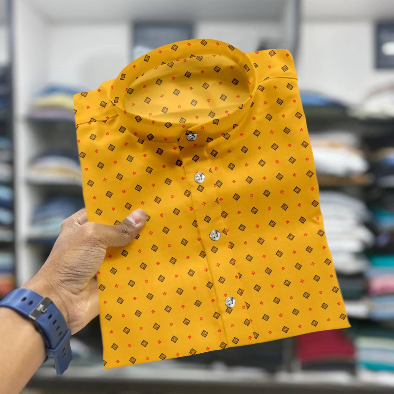     			SOPANI Yellow Cotton Blend Men's Regular Kurta ( Pack of 1 )