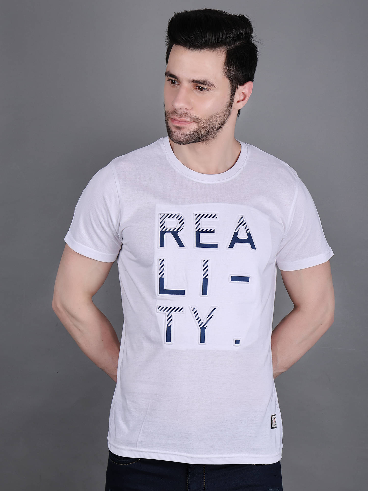    			STARFOX Men Cotton Blend Slim Fit Printed T-Shirt ( White )