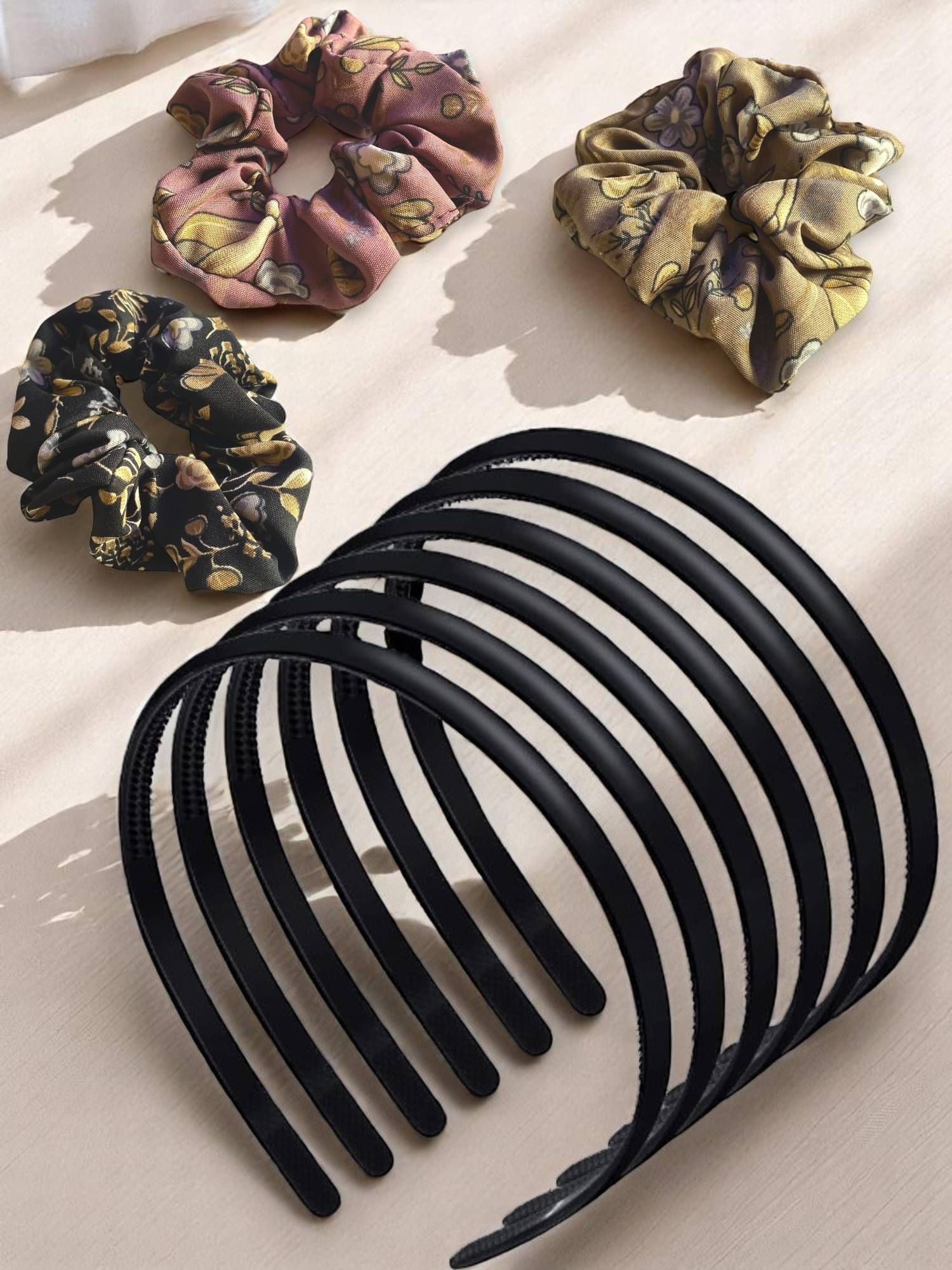     			AARTISAI Multi Women's Hair Accessory Set ( Pack of 4 )
