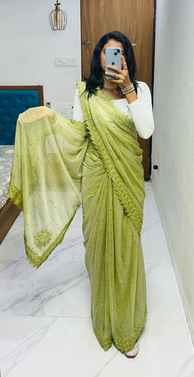 HR Enterprise Lycra Embellished Saree With Unstitched Blouse Piece ( Green ) HR Enterprise Lycra Embellished Saree With Unstitched Blouse Piece ( Green )