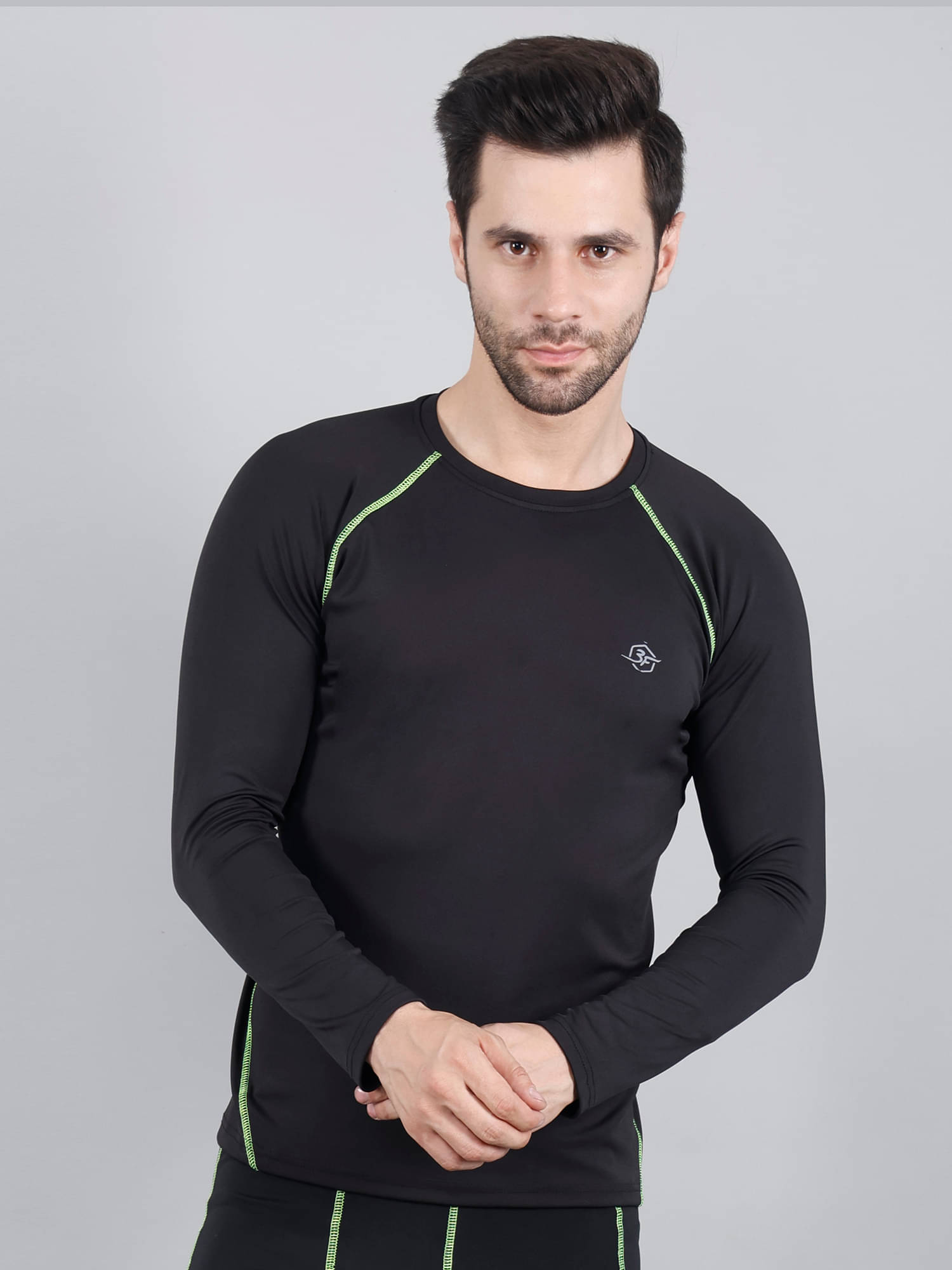     			Urboholic Black Nylon Slim Fit Men's Compression T-Shirt ( Pack of 1 )