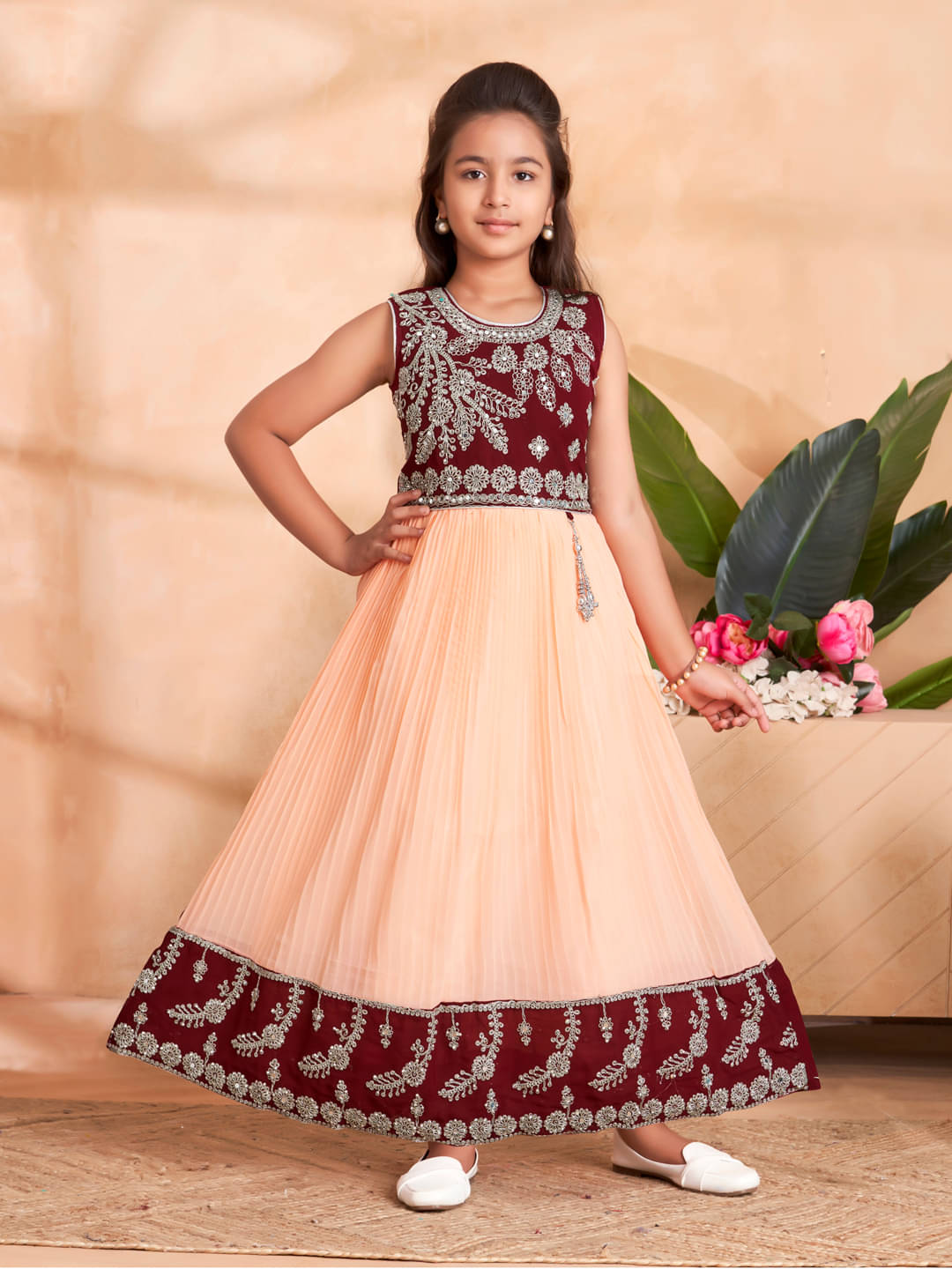     			Aarika Georgette Gown For Girls ( Pack of 1 , Maroon )