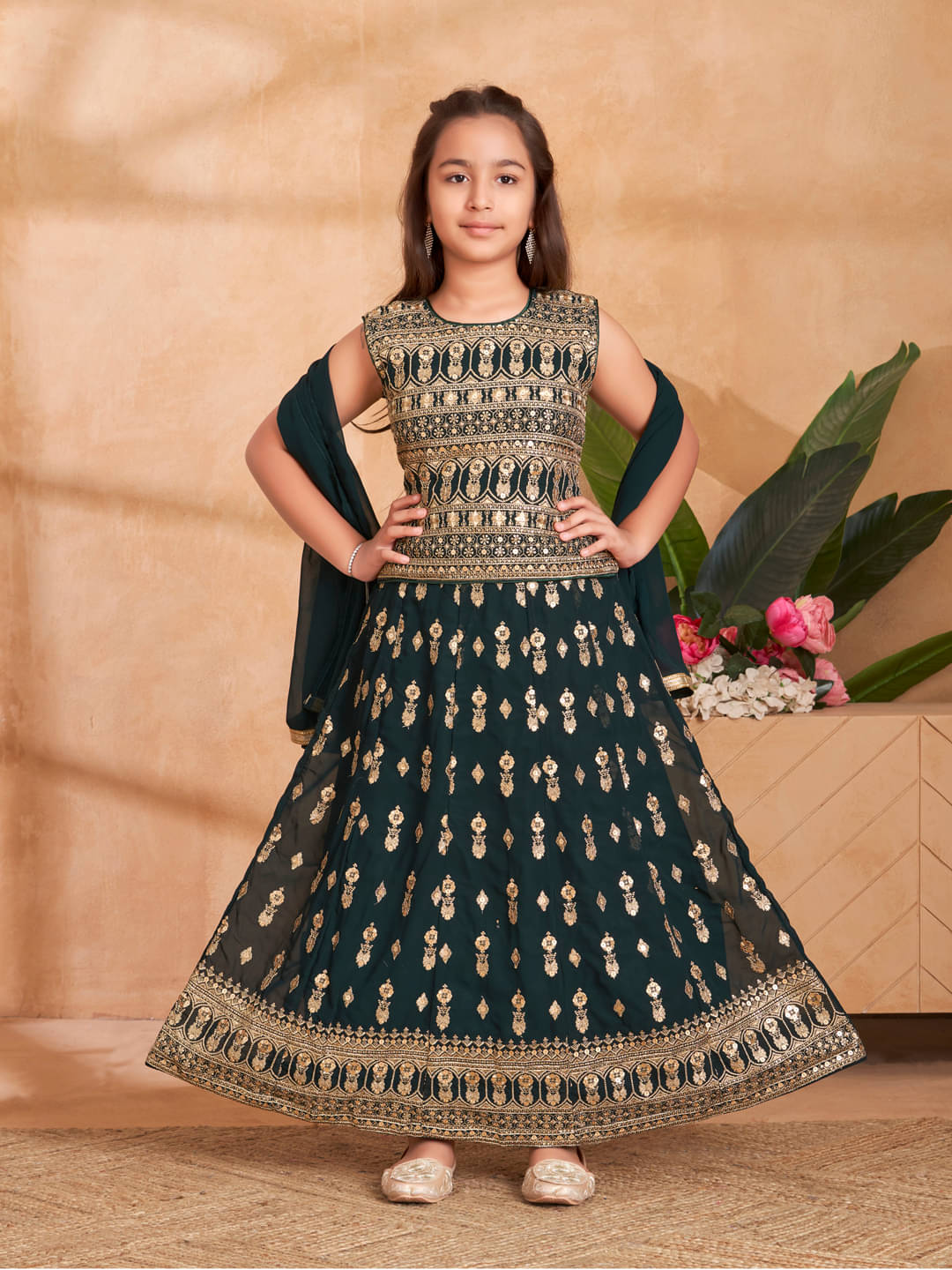     			Aarika Georgette Lehenga Choli Set For Girls ( Pack of 1 , Dark Green )