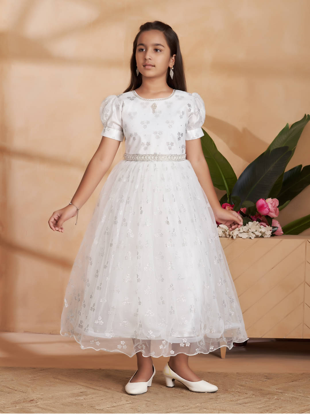 Aarika Net Gown For Girls ( Pack of 1 , White ) Aarika Net Gown For Girls ( Pack of 1 , White )