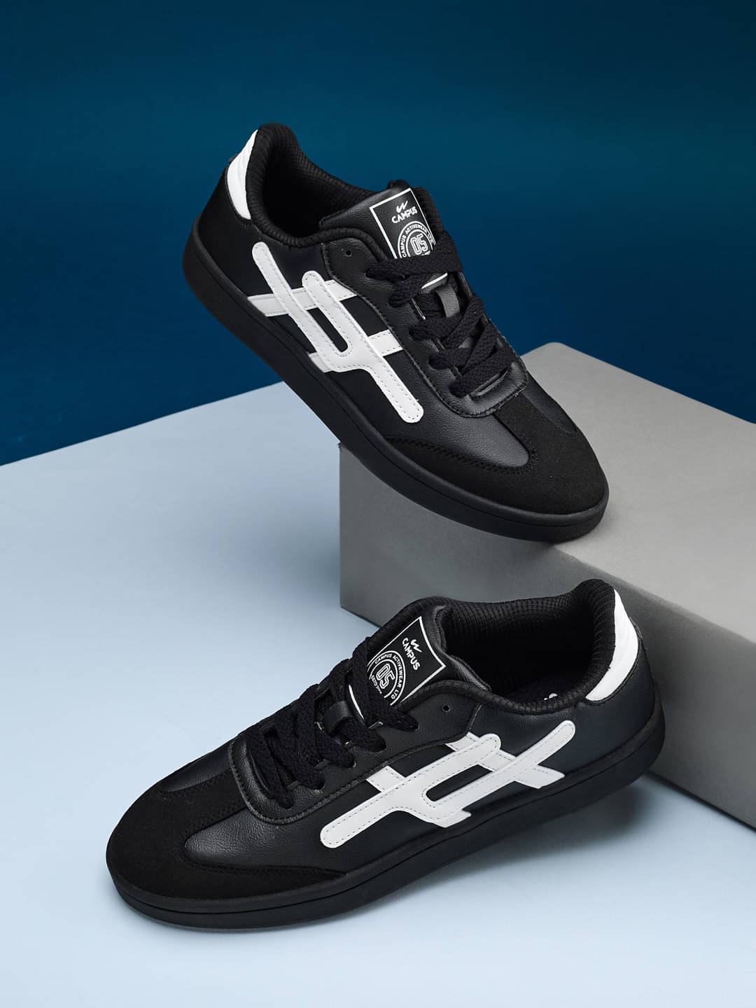     			Campus ROAR Black Men's Sneakers