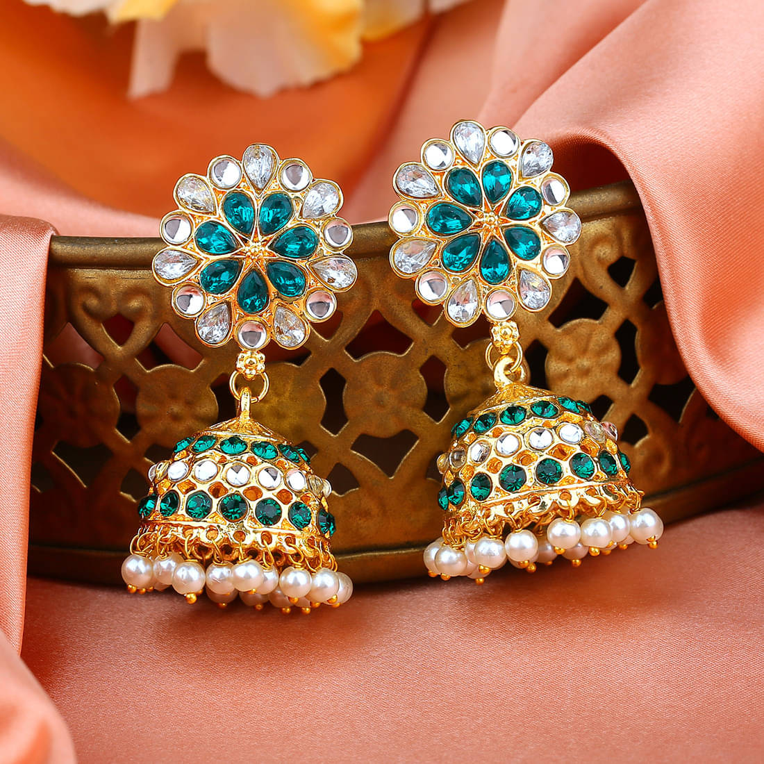     			Estele Green Jhumki Earrings ( Pack of 1 )