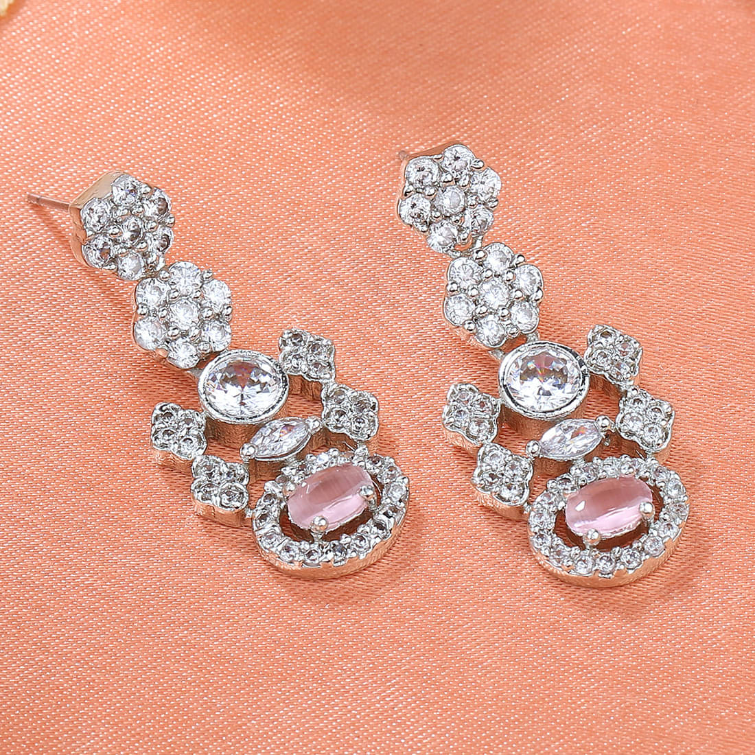     			Estele Pink Danglers Earrings ( Pack of 1 )