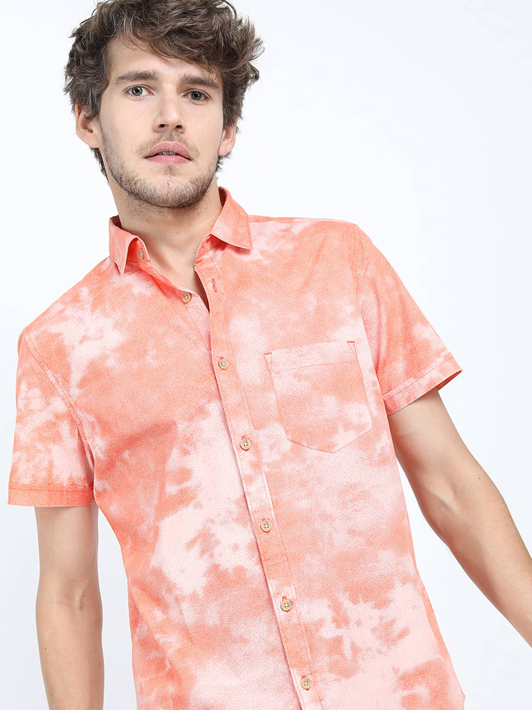 Highlander 100% Cotton Slim Fit Printed Half Sleeves Men's Casual Shirt - Orange ( Pack of 1 )     			Highlander 100% Cotton Slim Fit Printed Half Sleeves Men's Casual Shirt - Orange ( Pack of 1 )