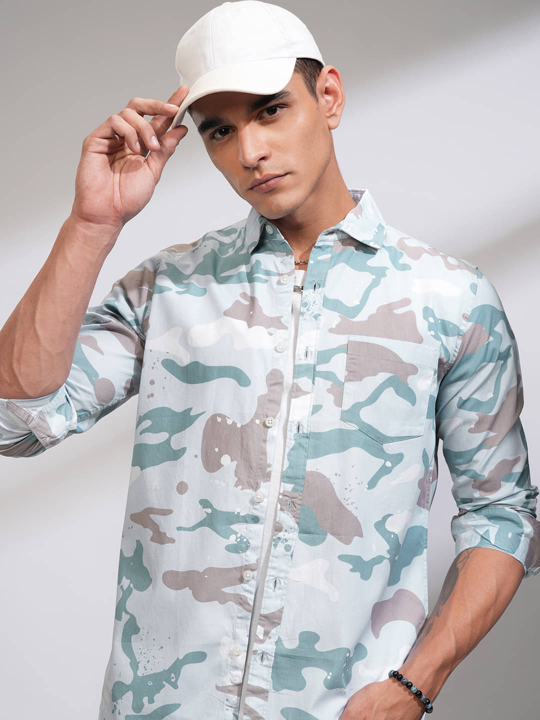     			Highlander 100% Cotton Slim Fit Printed Full Sleeves Men's Casual Shirt - Multicolor ( Pack of 1 )