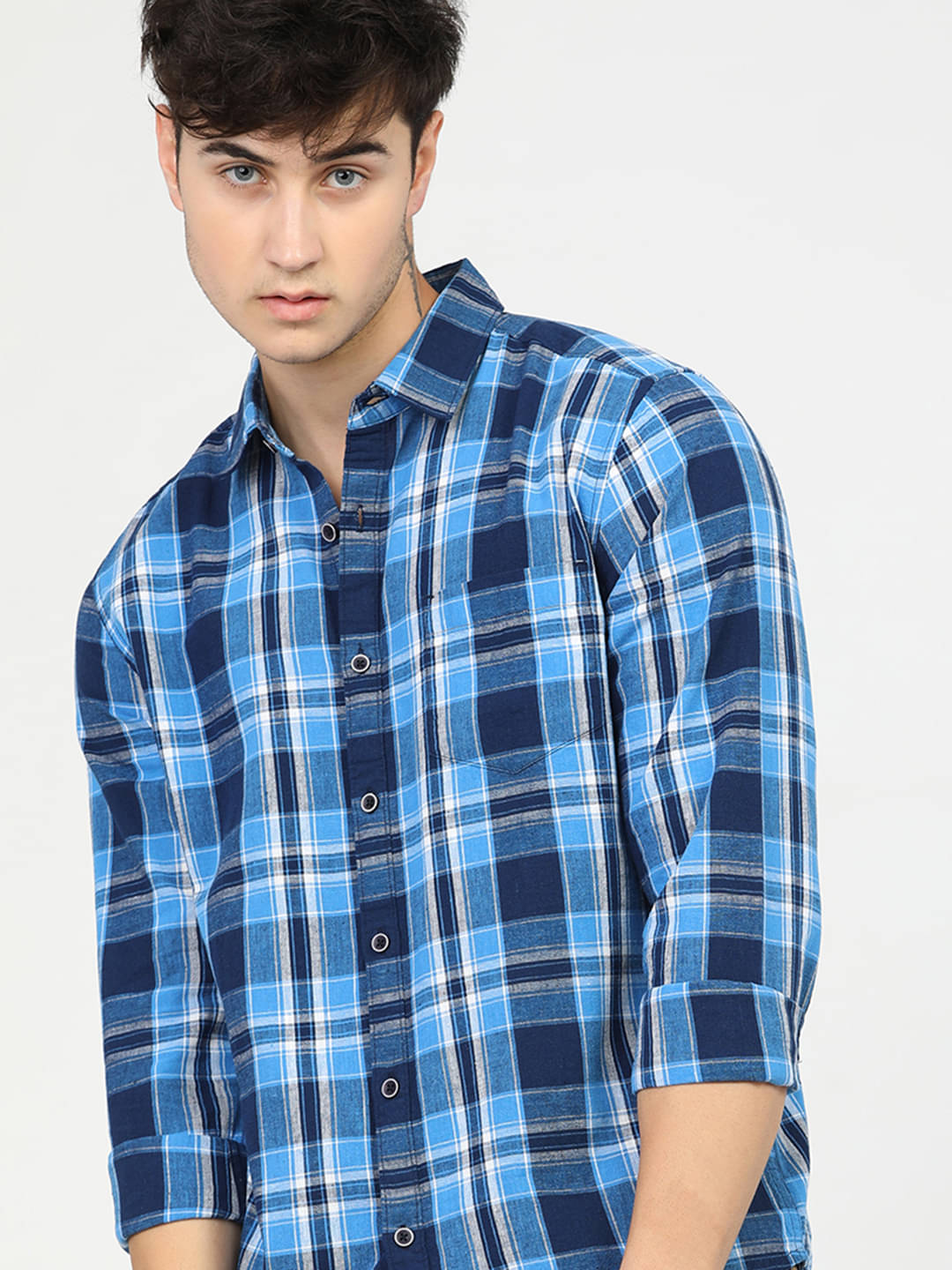 Highlander 100% Cotton Slim Fit Checks Full Sleeves Men's Casual Shirt - Blue ( Pack of 1 )     			Highlander 100% Cotton Slim Fit Checks Full Sleeves Men's Casual Shirt - Blue ( Pack of 1 )