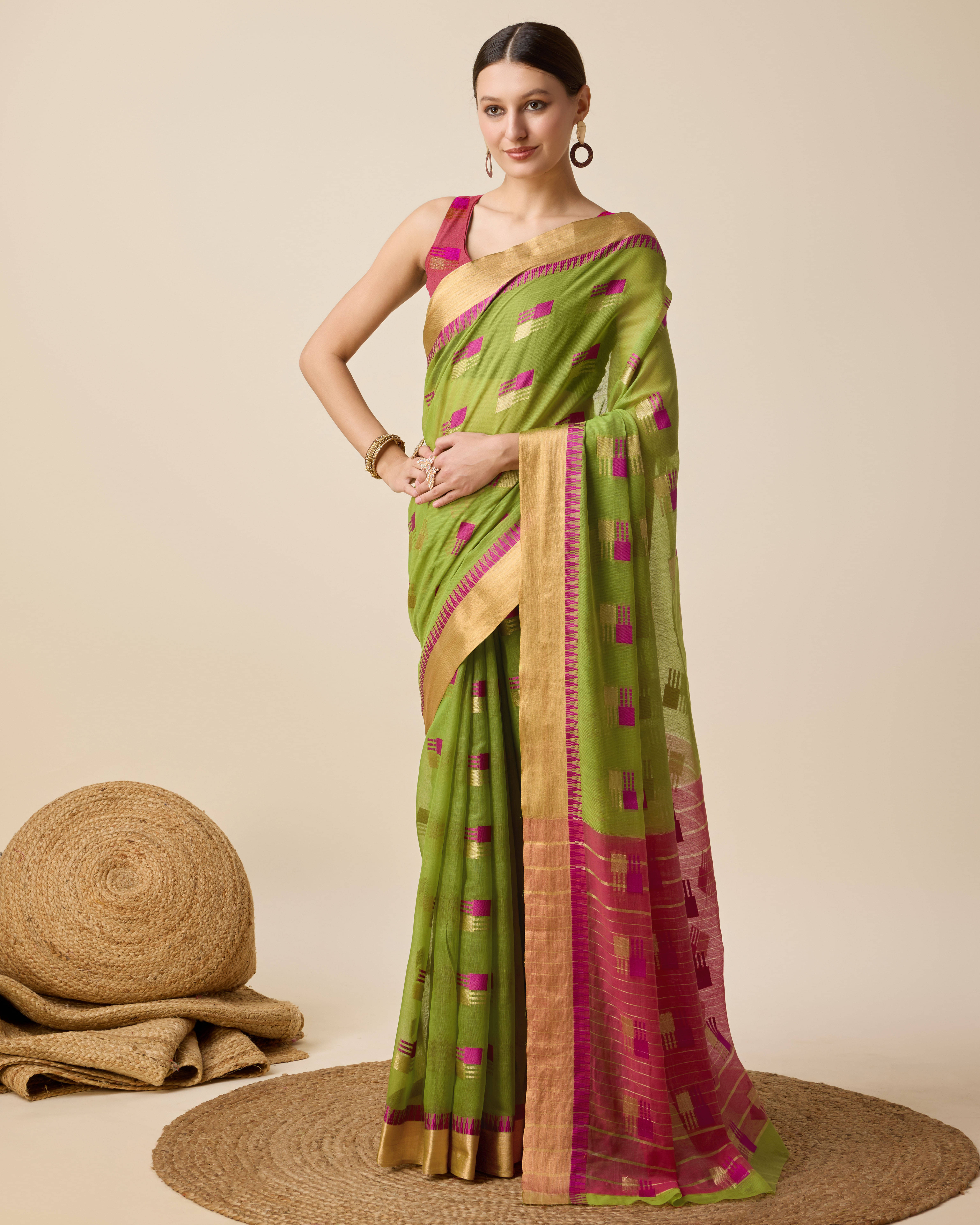 Nayanthara Trends Cotton Silk Woven Saree With Unstitched Blouse Piece ( Green ) Nayanthara Trends Cotton Silk Woven Saree With Unstitched Blouse Piece ( Green )