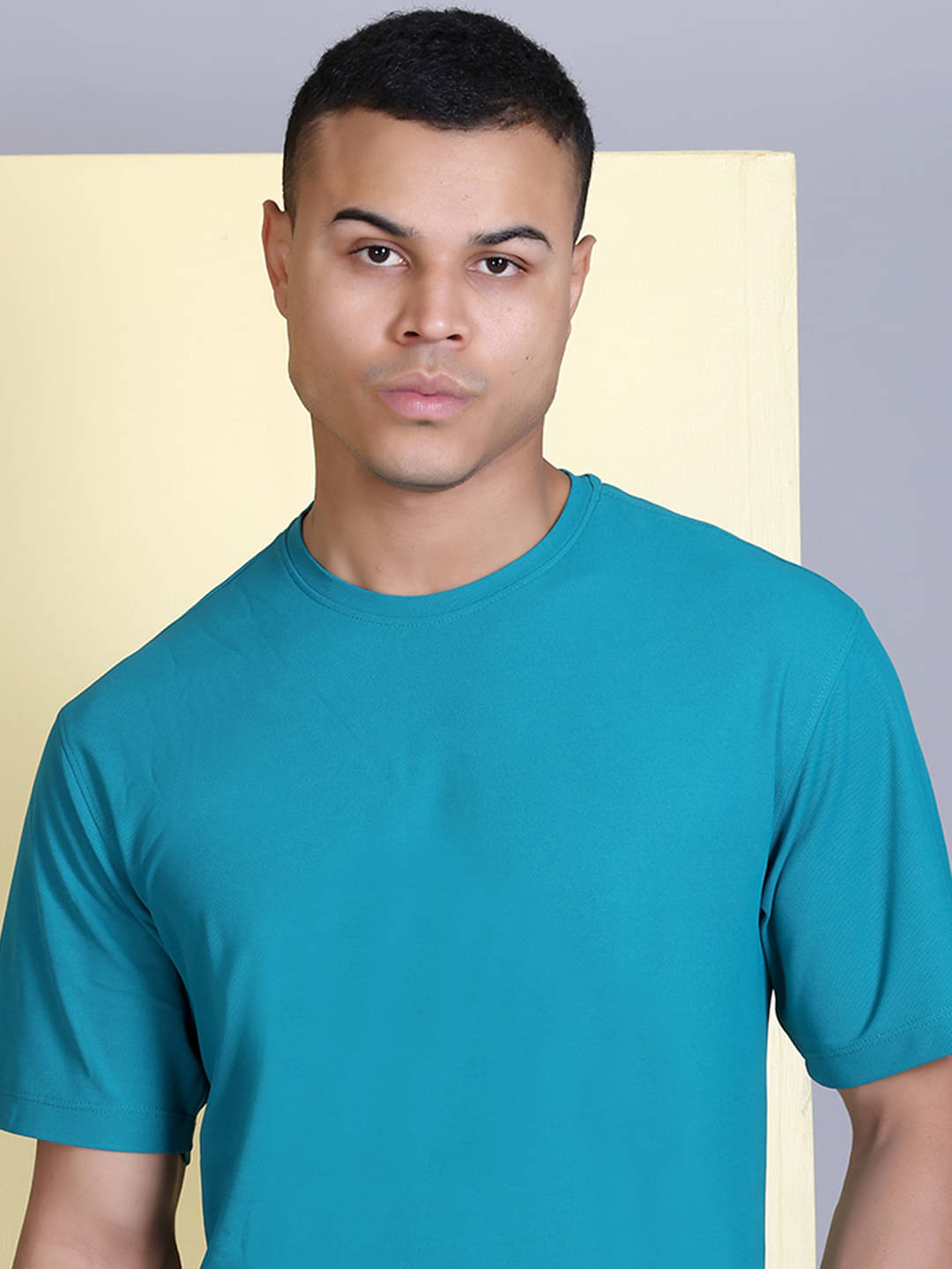 Promount Men Polyester Regular Fit Solid T-Shirt ( Teal ) Promount Men Polyester Regular Fit Solid T-Shirt ( Teal )
