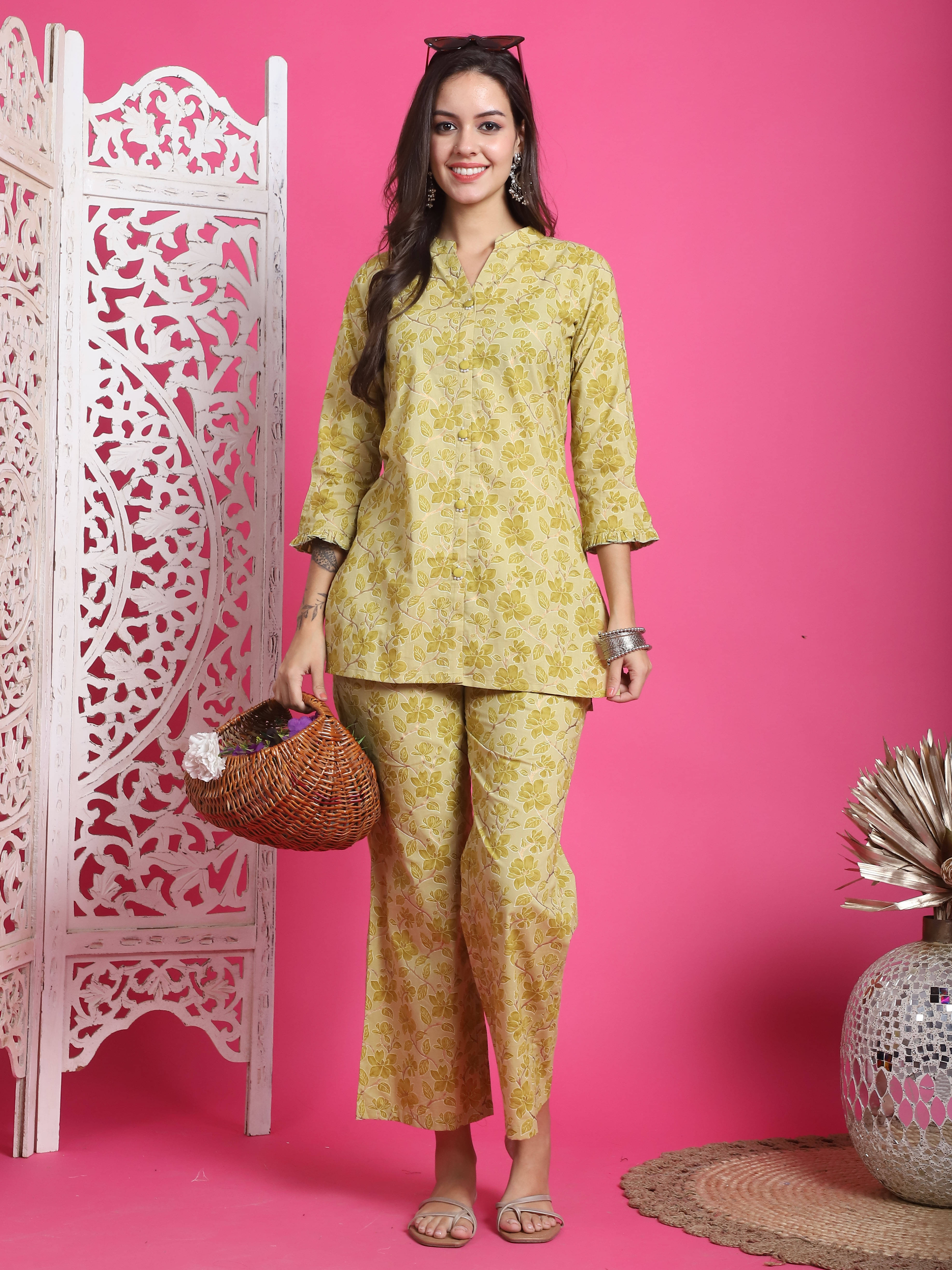     			Rajnandini Women Printed Tunic With Trousers Co-Ord Set ( Yellow )