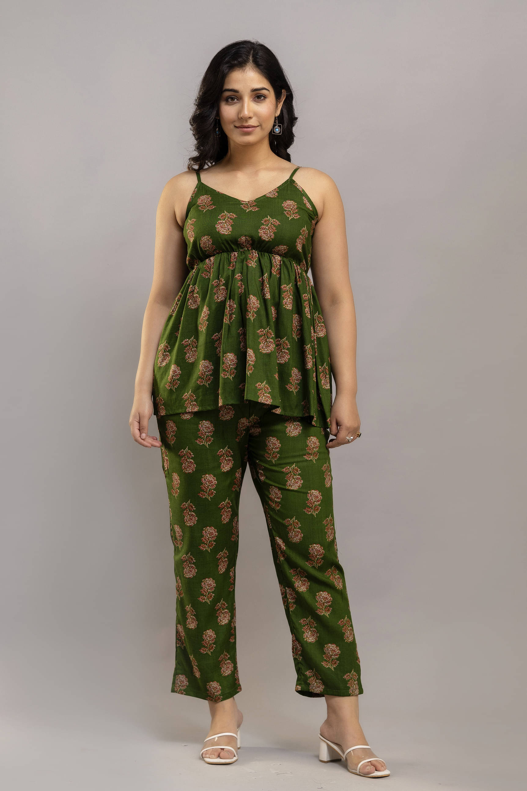     			CHANCHAL FASHION Women Printed Top With Trousers Co-Ord Set ( Green )