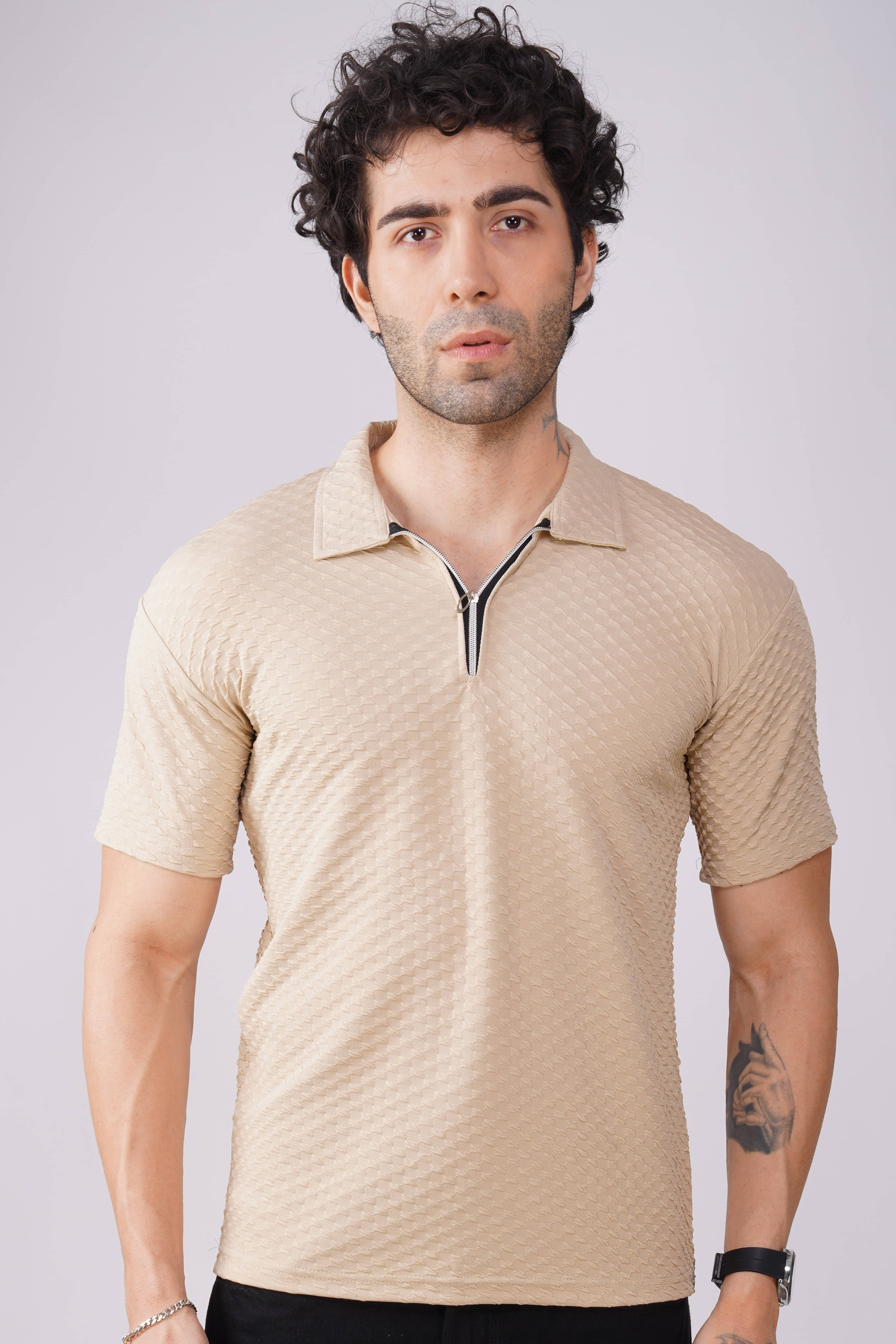     			CONWAY Men Cotton Blend Regular Fit Popcorn Textured Polo T Shirt ( Beige )