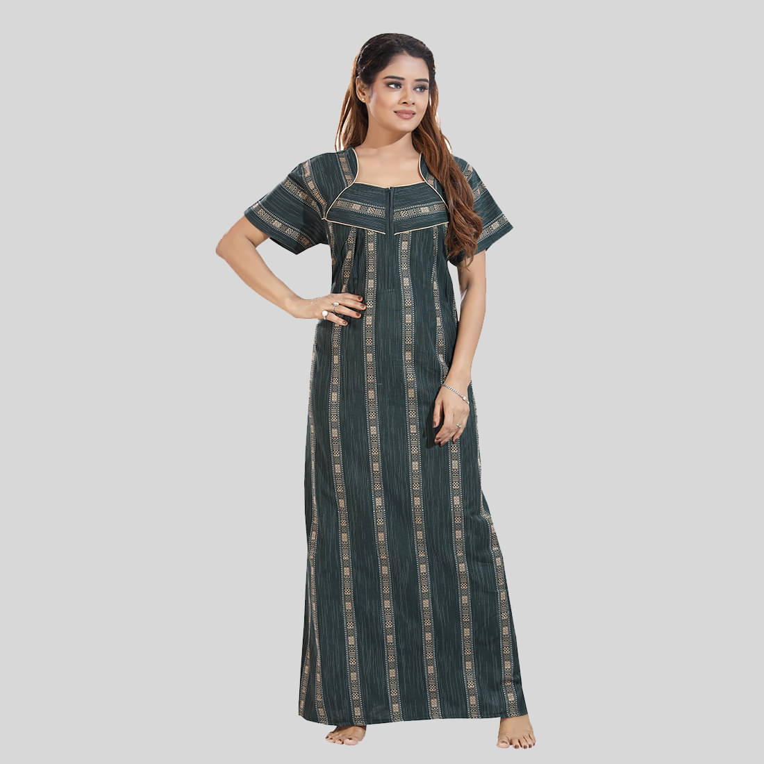     			Gutthi Green Satin Women's Nightwear Nighty & Night Gowns ( Pack of 1 )