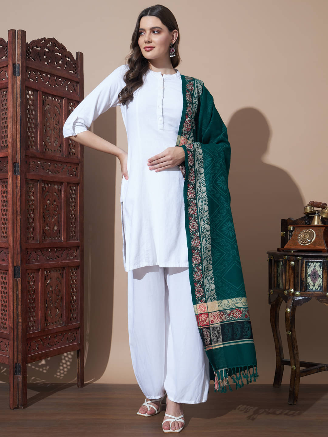 ZEPPI Green Self Design Shawl - ( Pack of 1 ) ZEPPI Green Self Design Shawl - ( Pack of 1 )