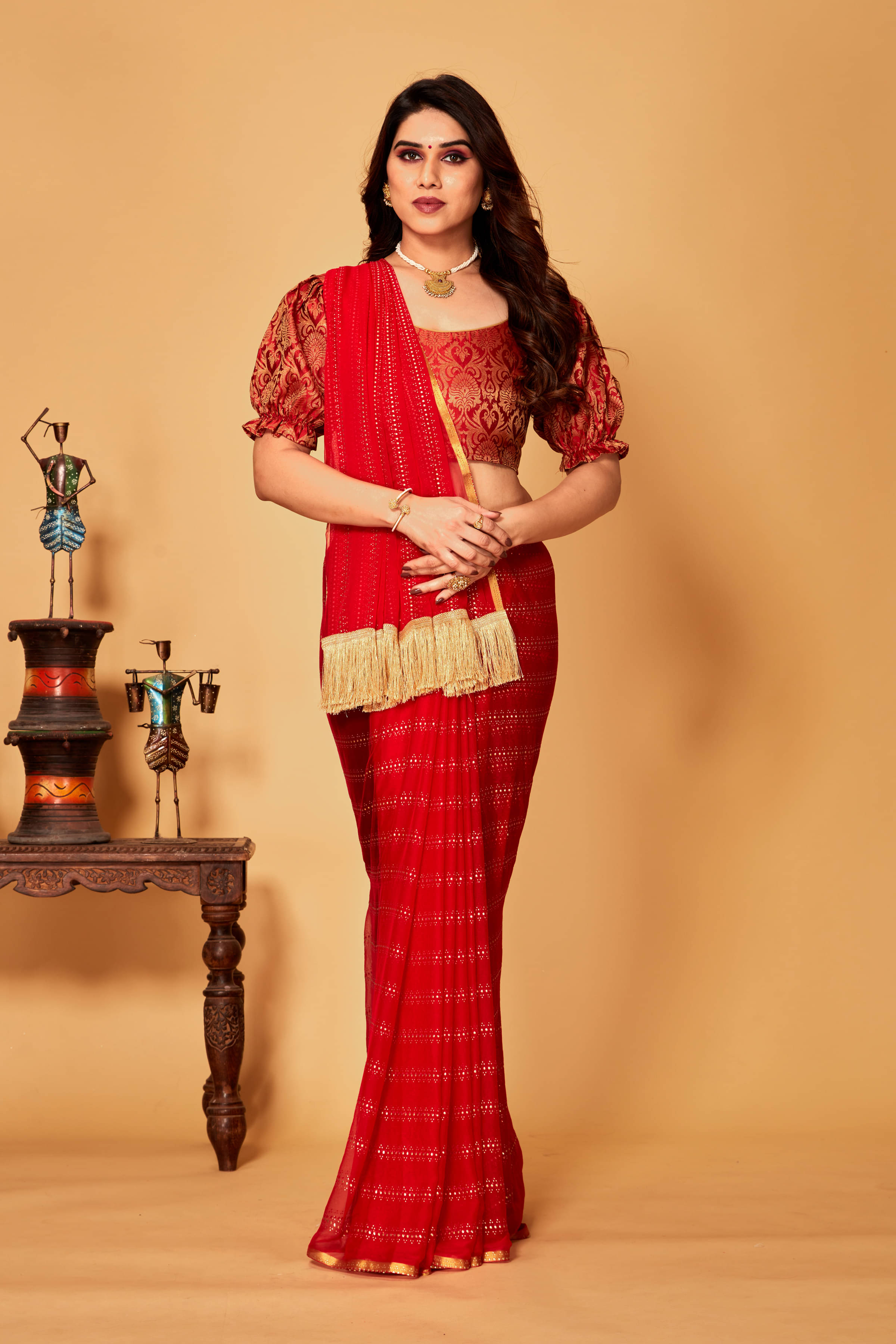     			Parmila Fashion Chiffon Embellished Saree With Unstitched Blouse Piece ( Red )