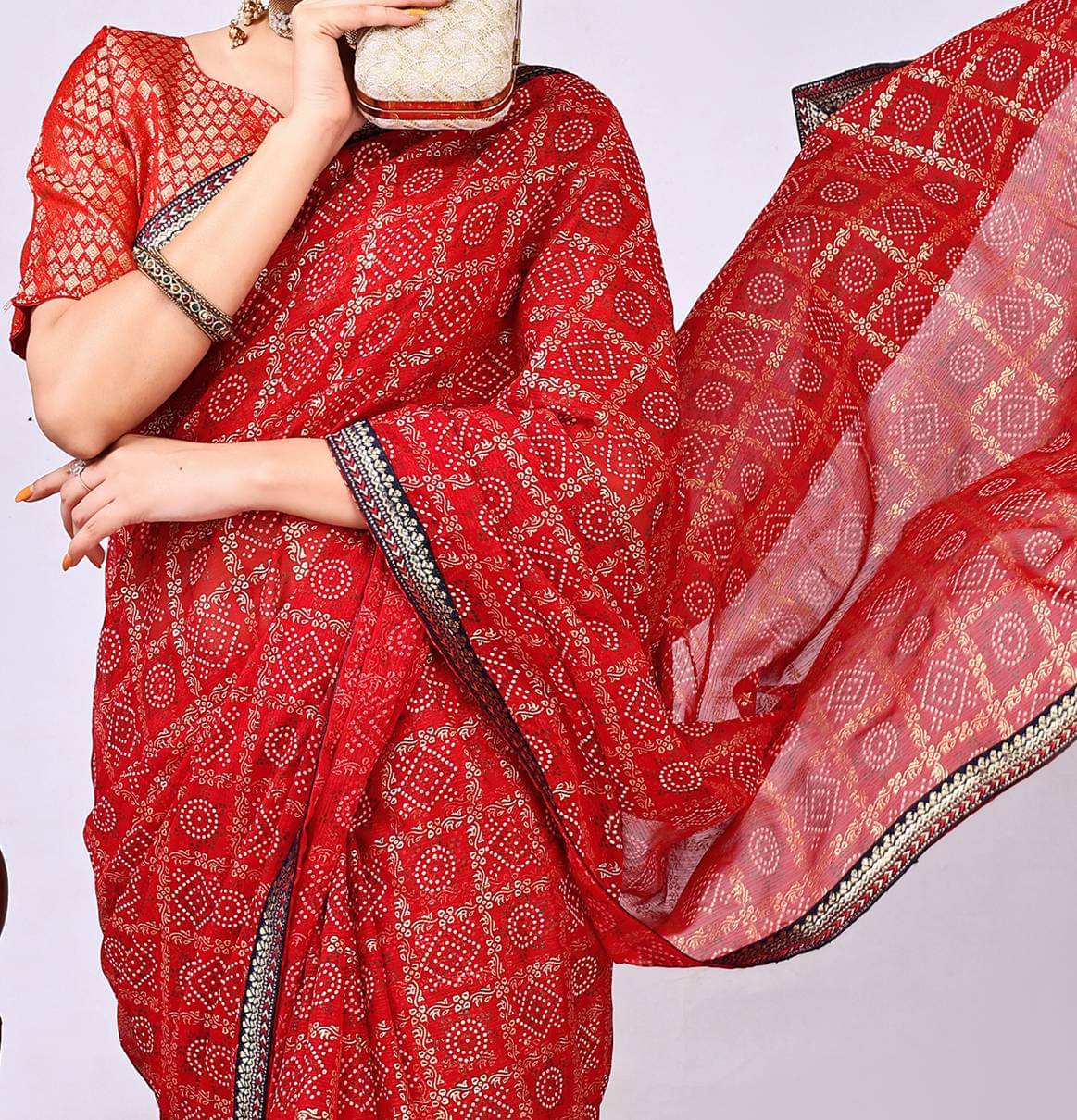 Parmila Fashion Chiffon Printed Saree With Unstitched Blouse Piece ( Red ) Parmila Fashion Chiffon Printed Saree With Unstitched Blouse Piece ( Red )