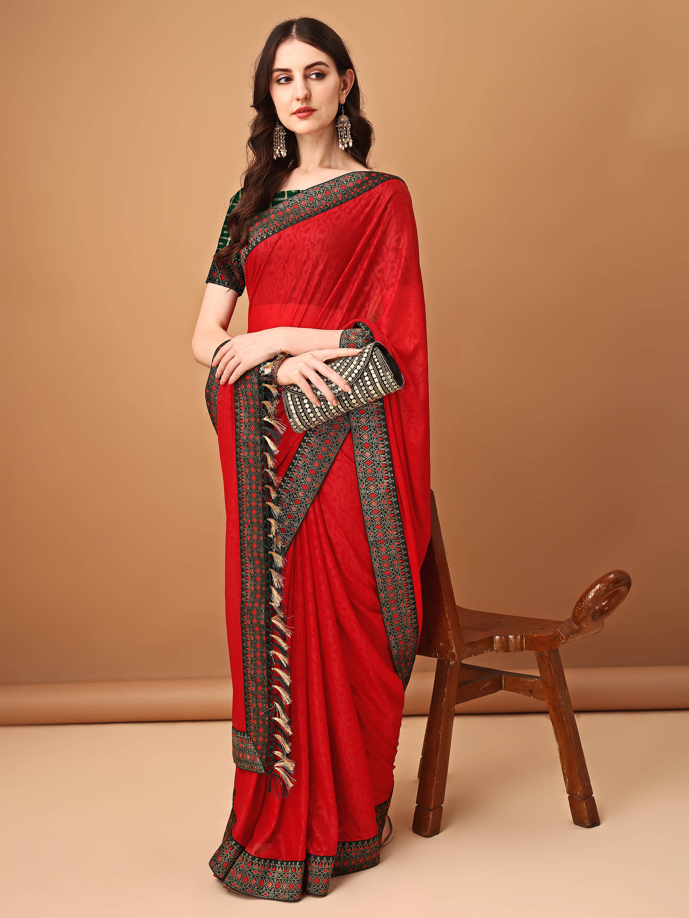     			Parmila Fashion Silk Blend Embellished Saree With Unstitched Blouse Piece ( Red )