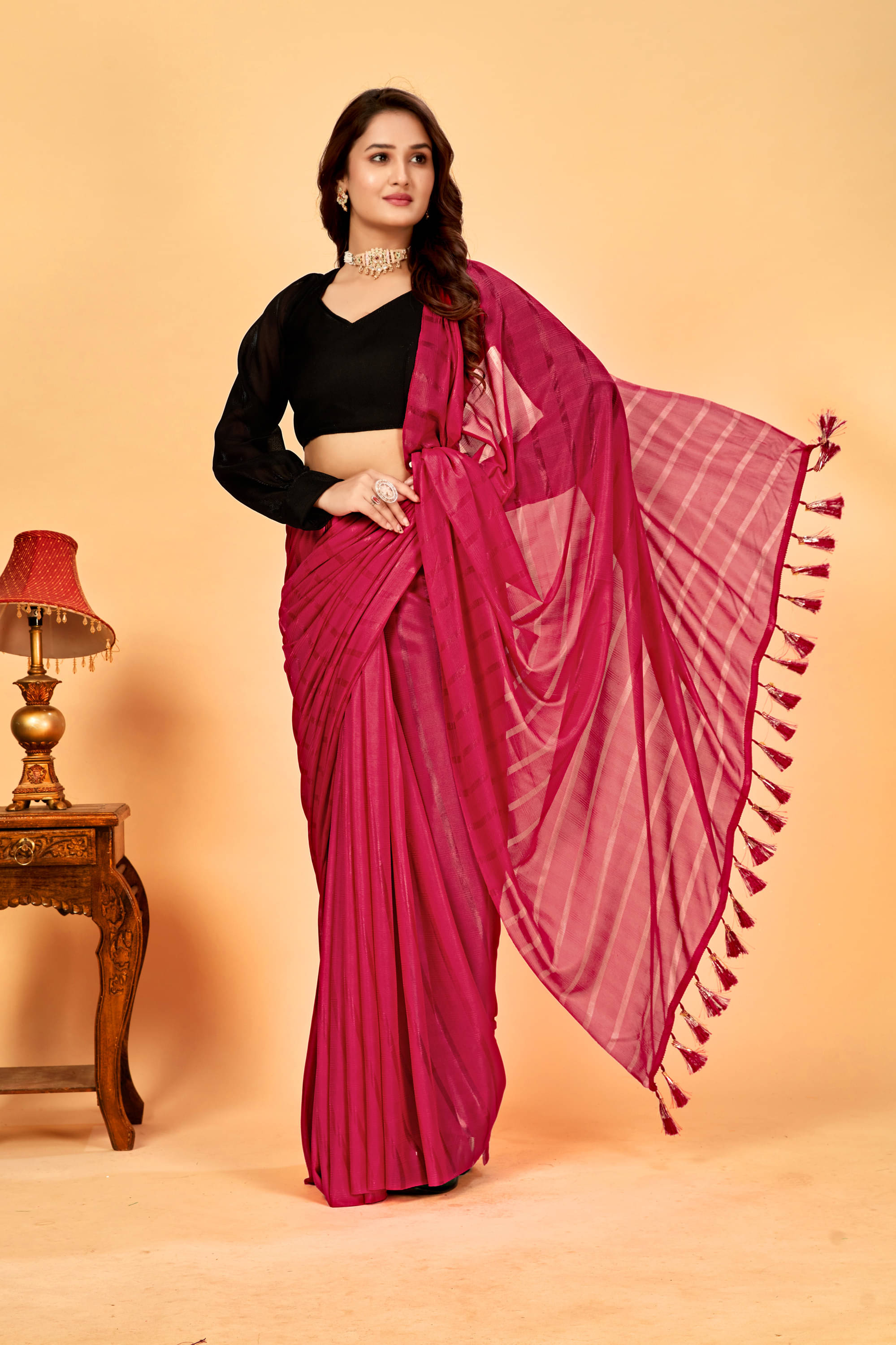     			Parmila Fashion Silk Blend Striped Saree With Unstitched Blouse Piece ( Pink )