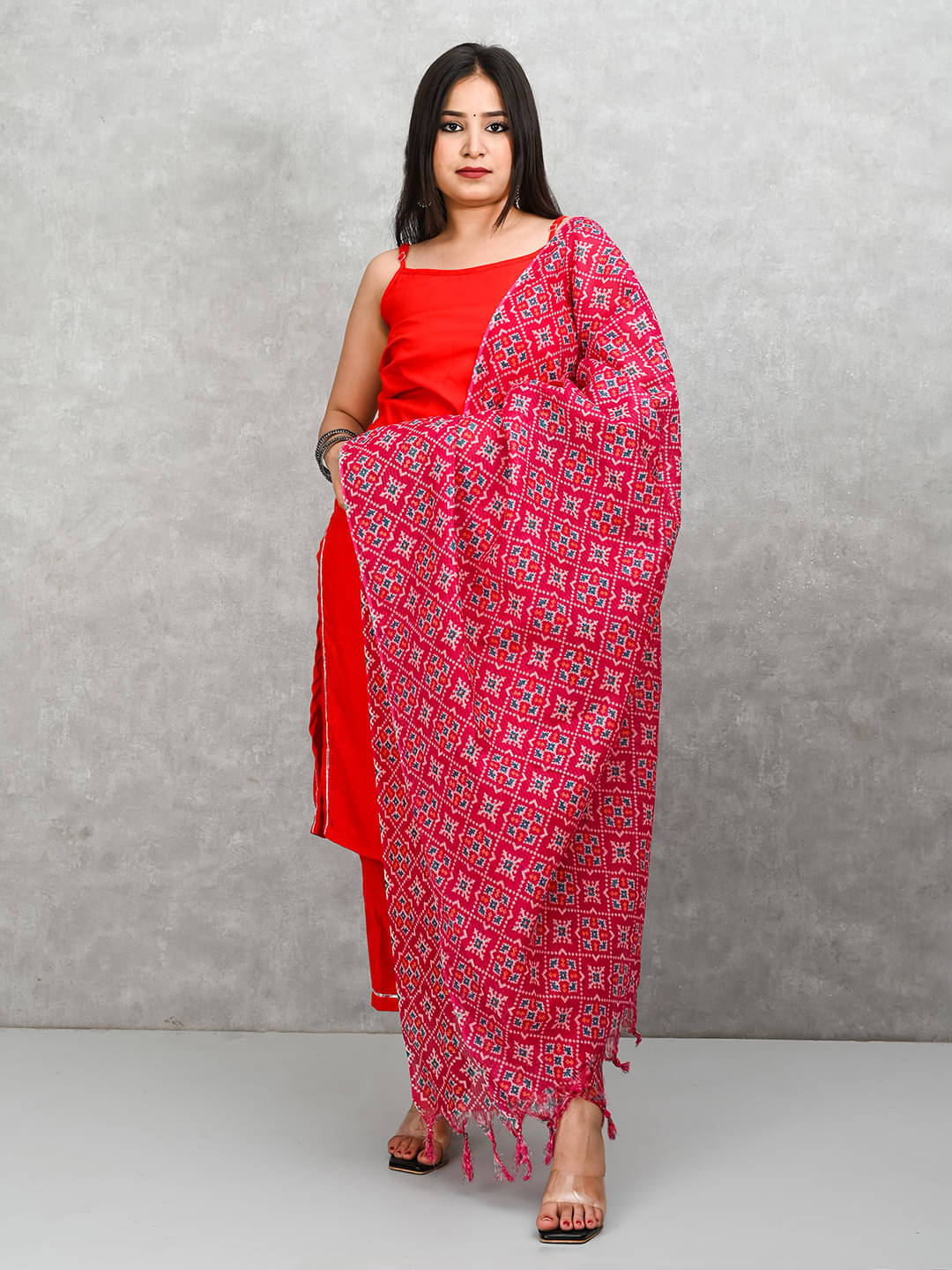 rajeraj Women Cotton Blend Dupatta ( Pink , Pack of 1 ) rajeraj Women Cotton Blend Dupatta ( Pink , Pack of 1 )
