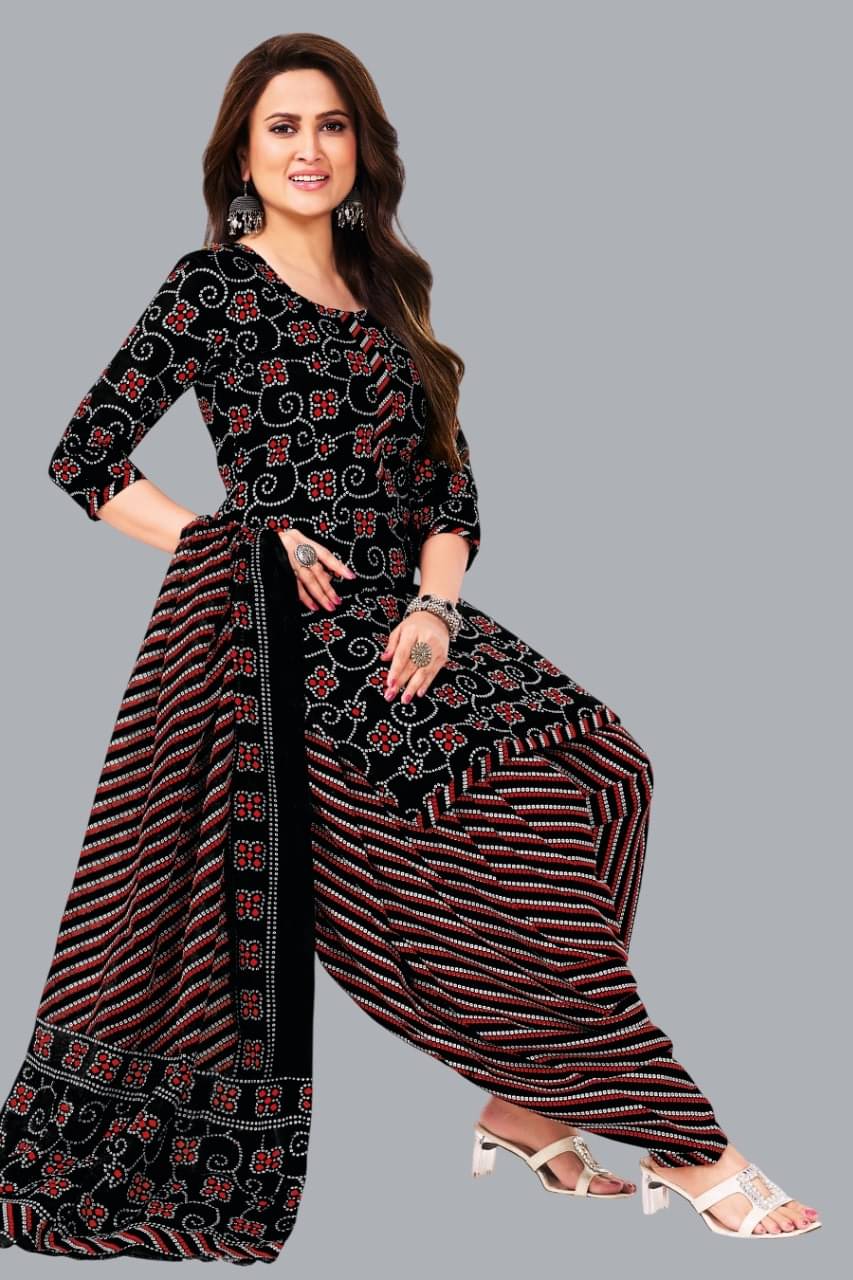     			shree jeenmata collection Women Cotton Printed Straight Kurti With Patiala Salwar ( Black )