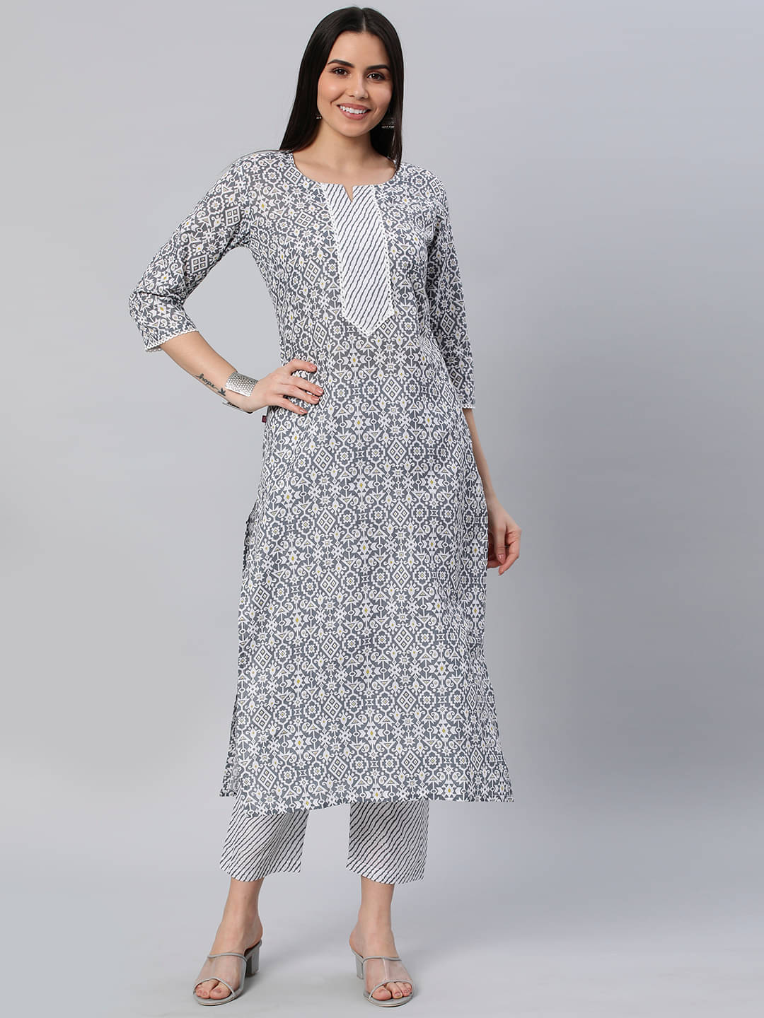 A TO Z CART Women's Cotton Blend Printed Kurti With Pants ( Grey ) A TO Z CART Women's Cotton Blend Printed Kurti With Pants ( Grey )
