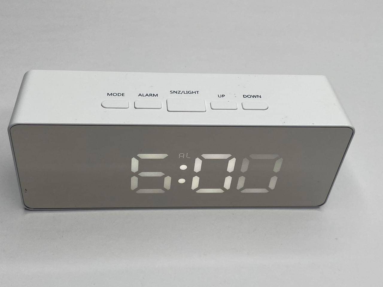     			FULKIZA Digital Plastic Rectangular Table Clock - Pack of 1