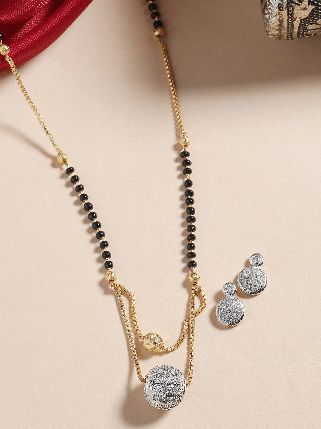     			Opus Gems Black Mangalsutra Set ( Pack of 1 )