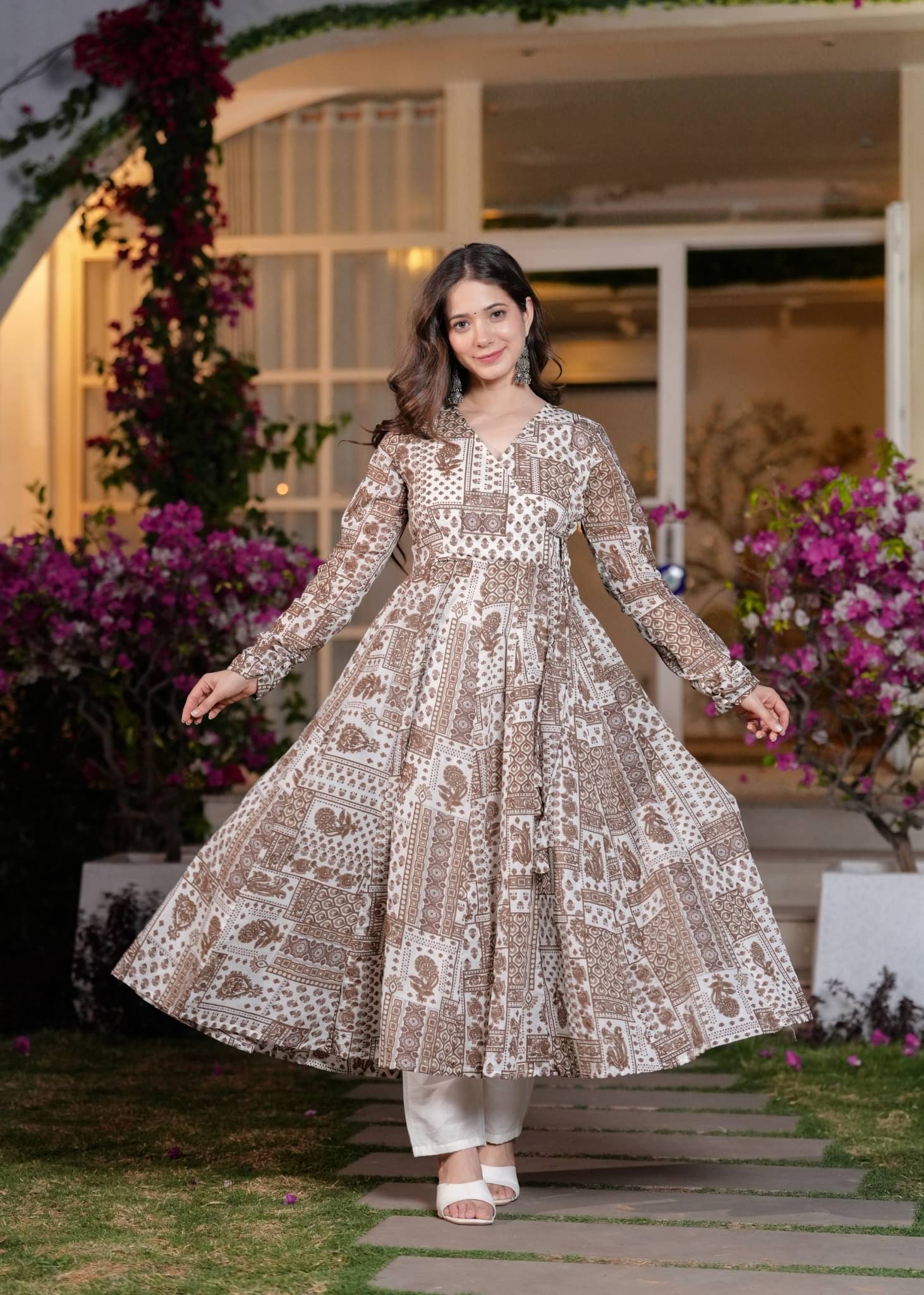    			Sitaram Designer Women's Cotton Printed Kurti With Pants ( Brown )