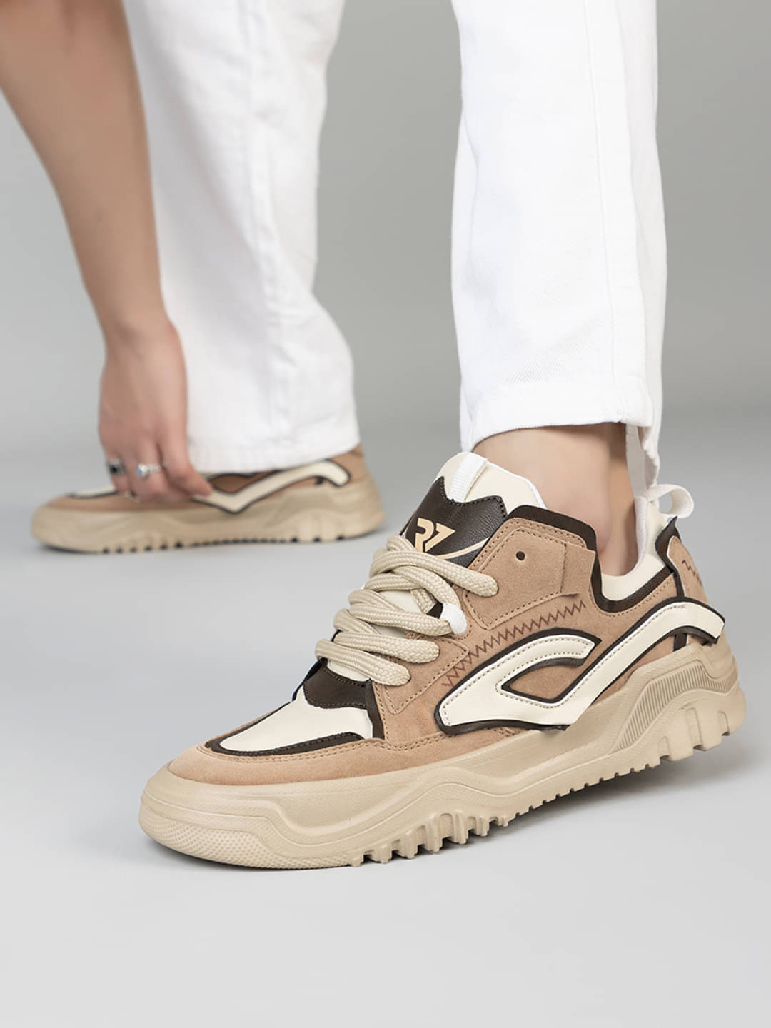     			RUN SEVEN ( by GO21 ) Soft Insole, Slip-Resistance|Chunky Beige Men's Sneakers