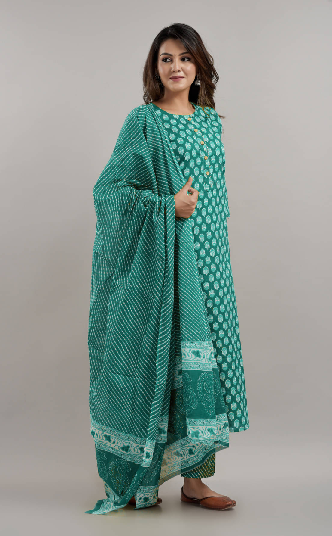     			SHUBH BY PARI Women's Cotton Printed Kurti With Pants ( Green )