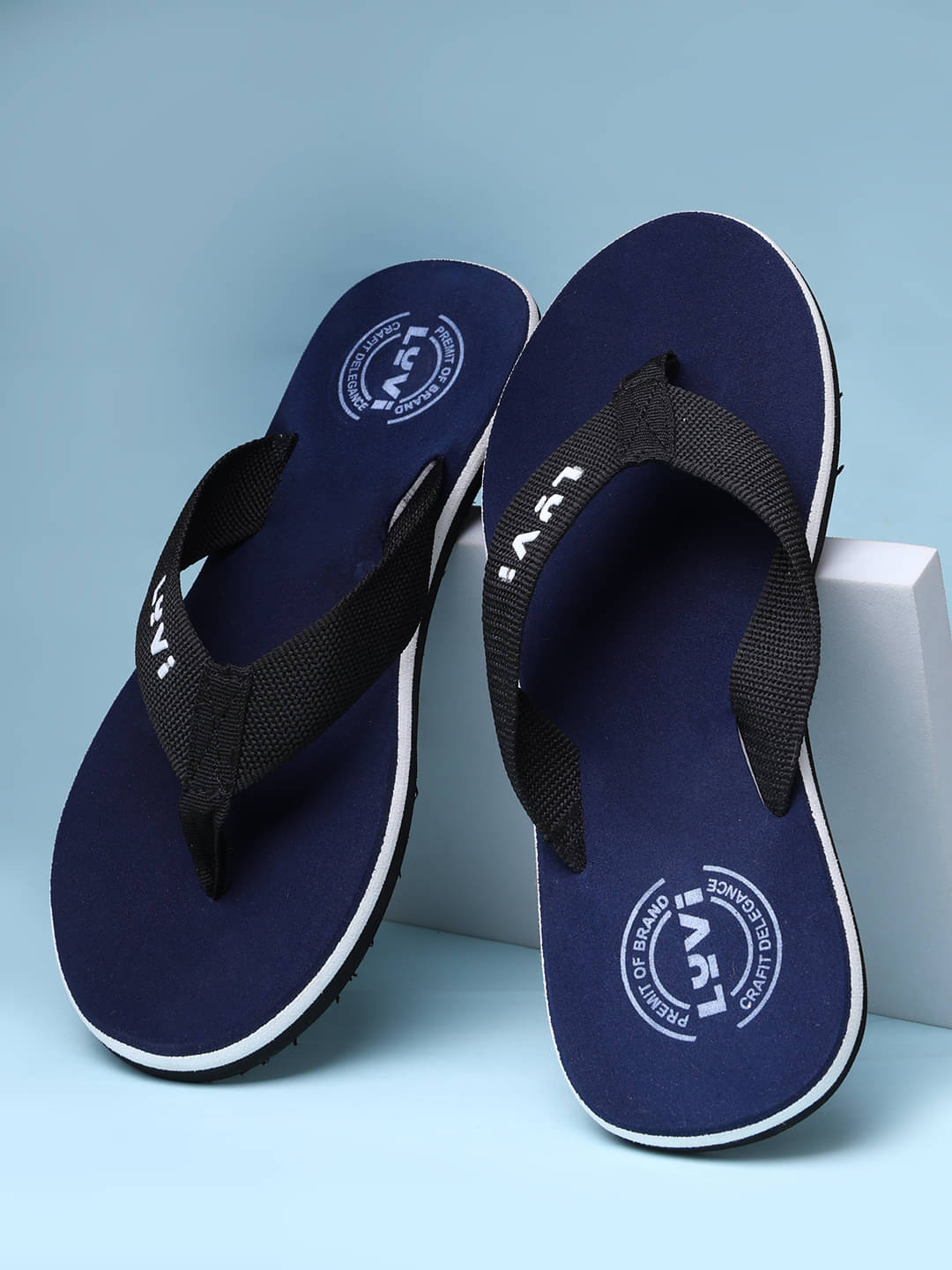     			lyvi Navy Men's Daily Slipper