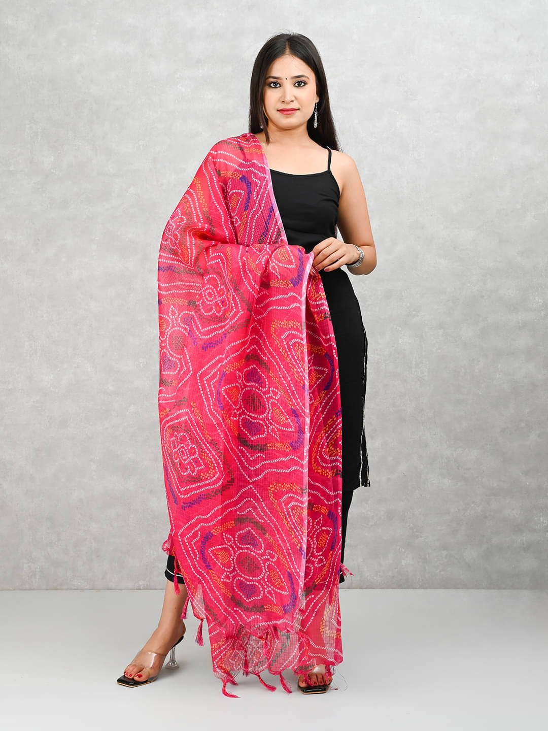     			rajeraj Women Cotton Blend Dupatta ( Pink , Pack of 1 )