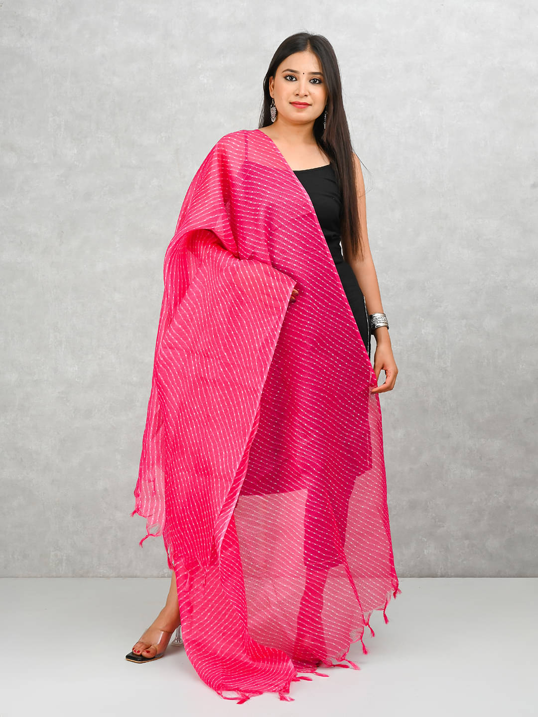     			rajeraj Women Cotton Blend Dupatta ( Pink , Pack of 1 )