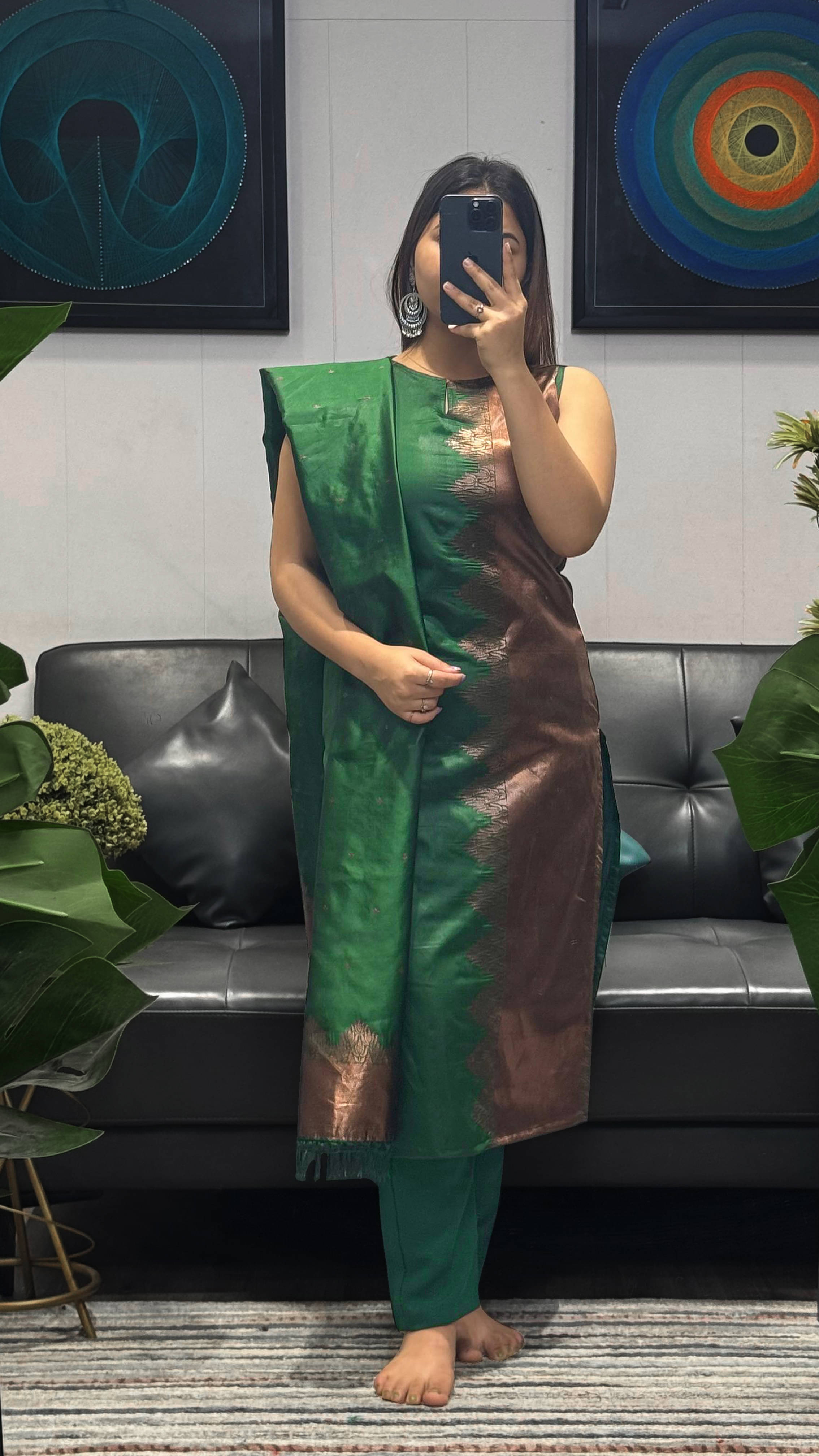 Trijal Fab Women's Silk Blend Colorblock Kurti With Pants ( Green )     			Trijal Fab Women's Silk Blend Colorblock Kurti With Pants ( Green )