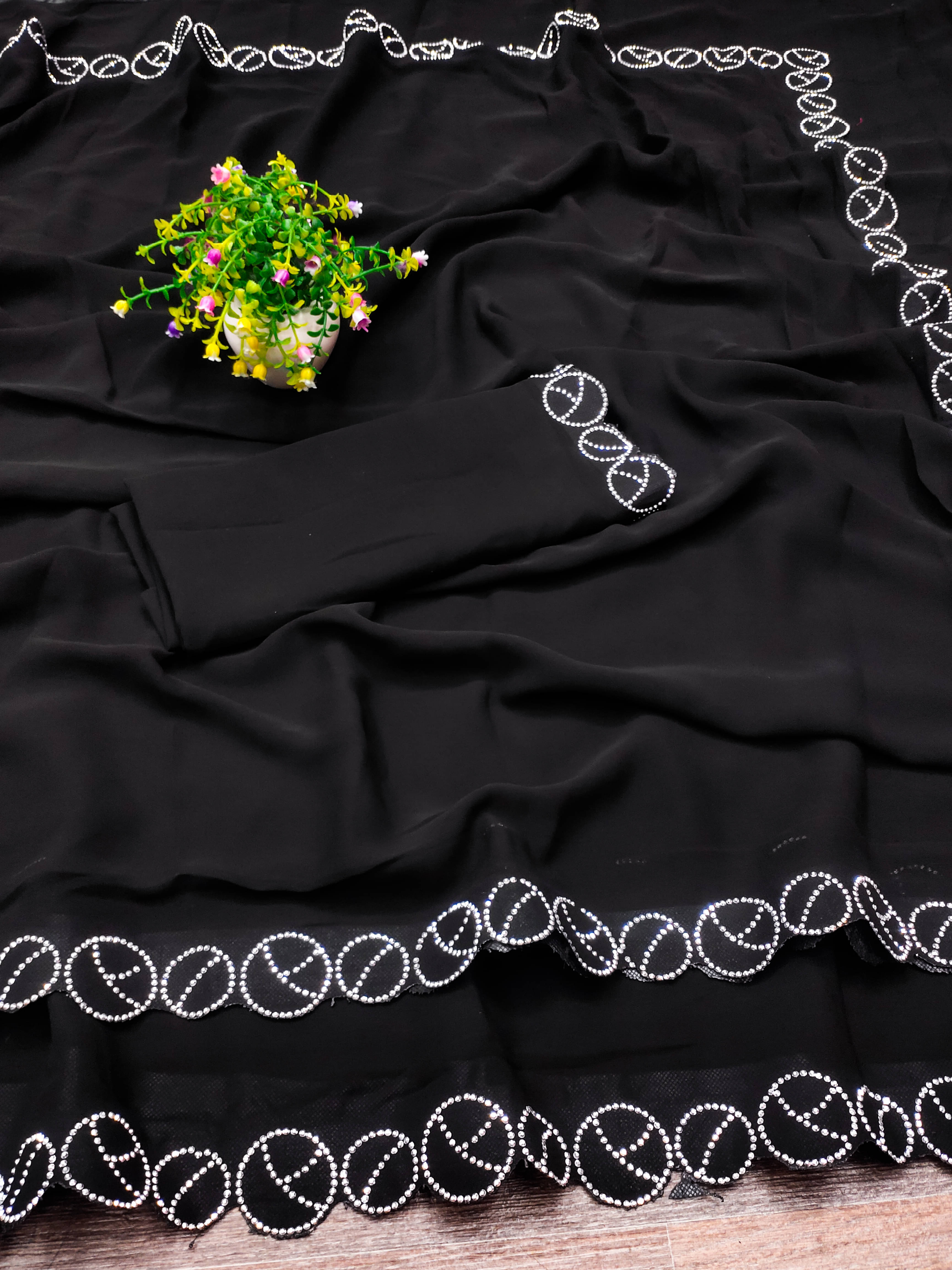 XOOM LADY Georgette Embellished Saree With Unstitched Blouse Piece ( Black ) XOOM LADY Georgette Embellished Saree With Unstitched Blouse Piece ( Black )