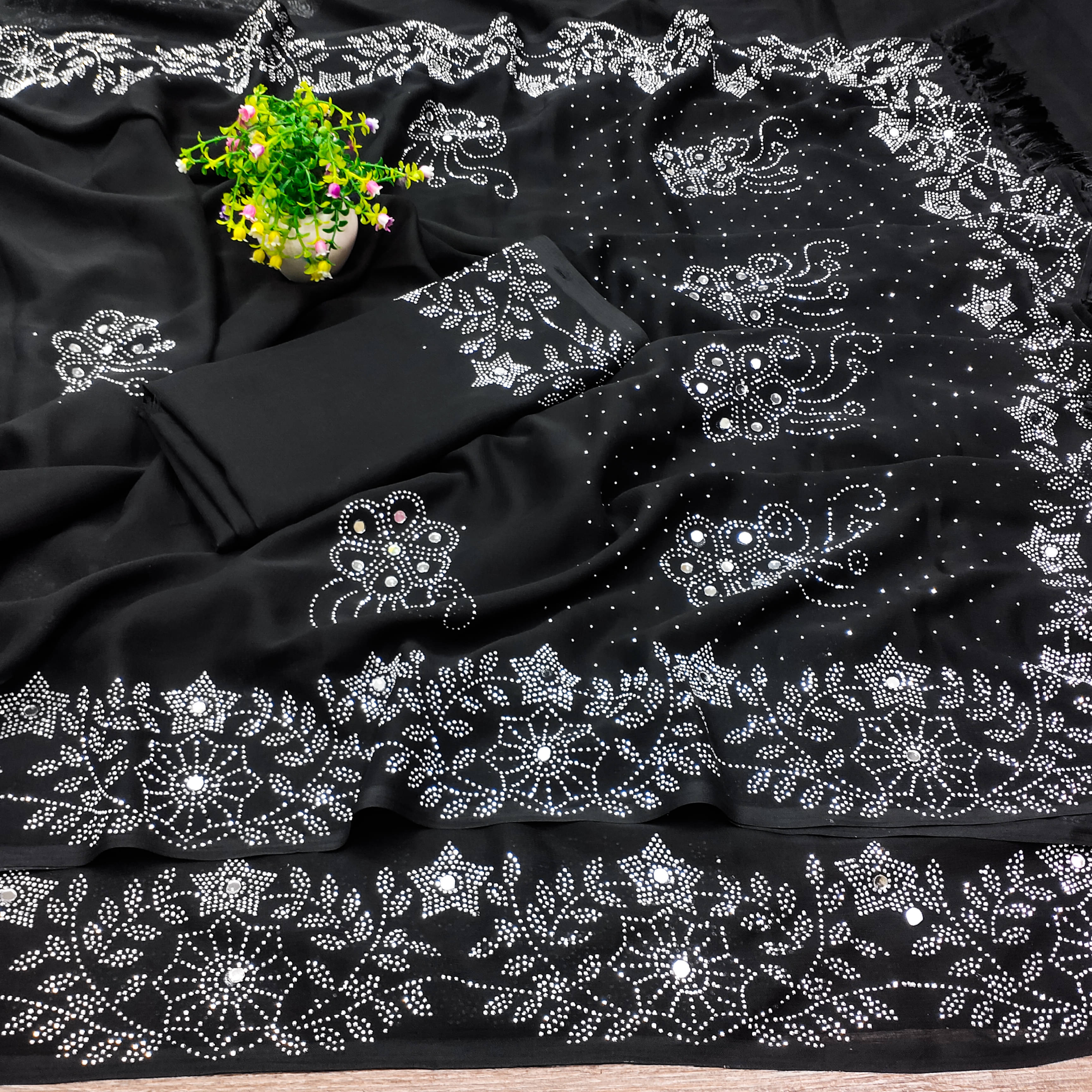 XOOM LADY Georgette Embellished Saree With Unstitched Blouse Piece ( Black ) XOOM LADY Georgette Embellished Saree With Unstitched Blouse Piece ( Black )
