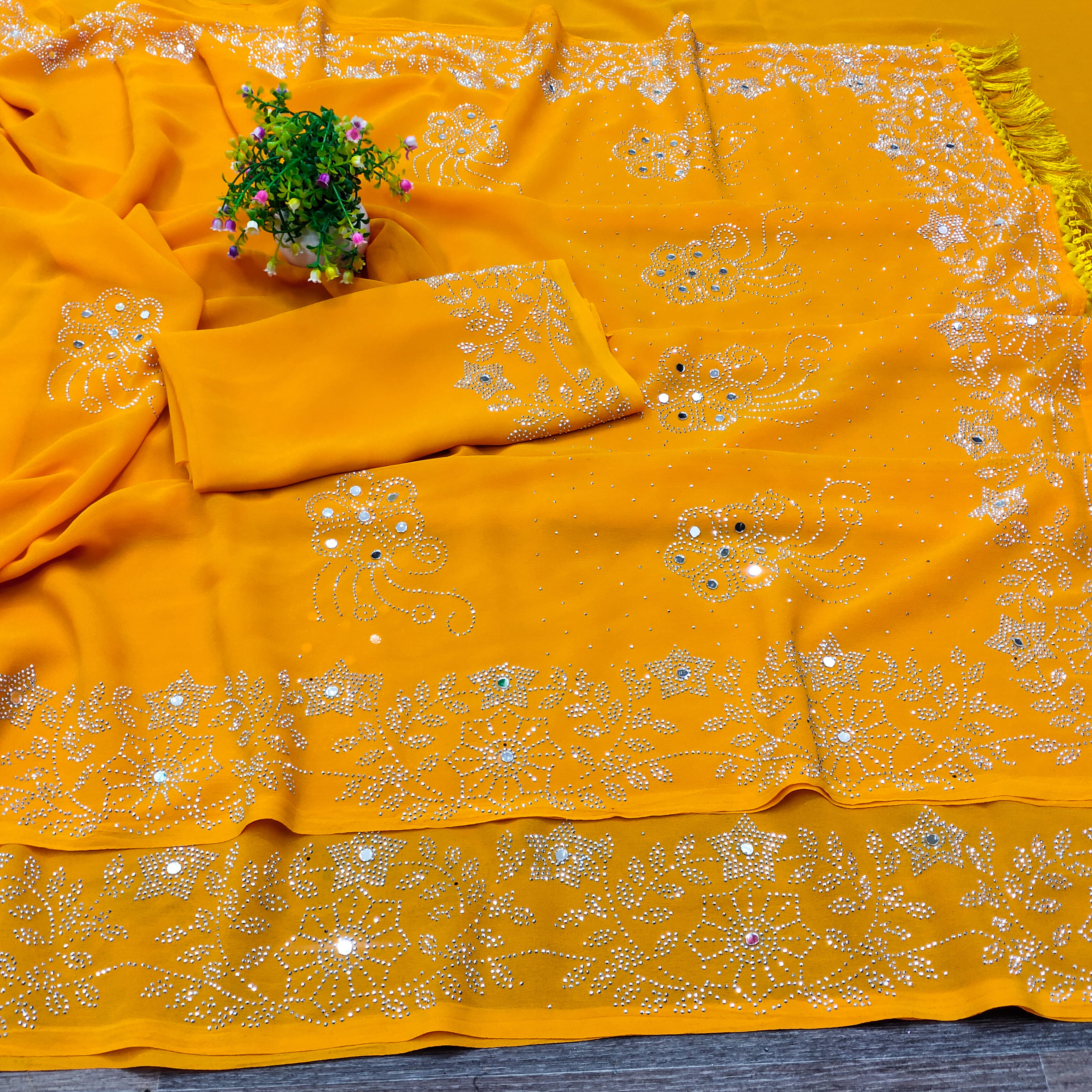     			XOOM LADY Georgette Embellished Saree With Unstitched Blouse Piece ( Yellow )