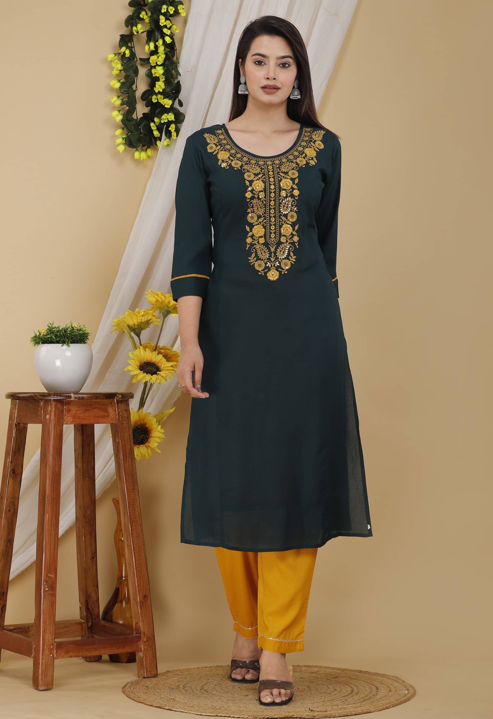     			jain creation Women's Cotton Blend Embroidered Straight Kurti - ( Dark Green )