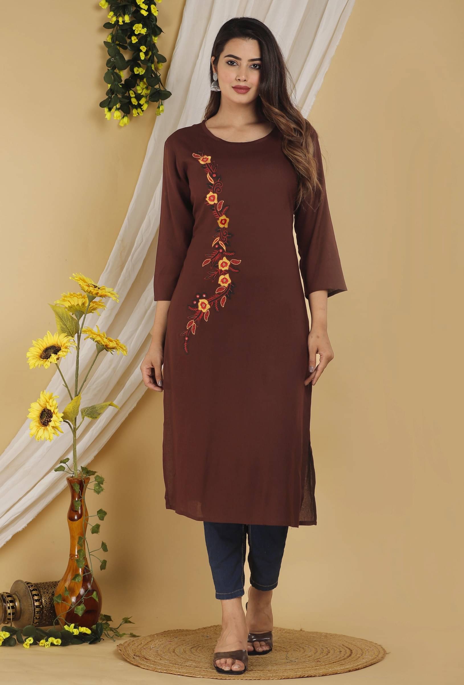     			jain creation Women's Cotton Blend Embroidered Straight Kurti - ( Multicolor )