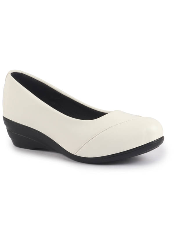     			Fausto White Women's Casual Ballerinas