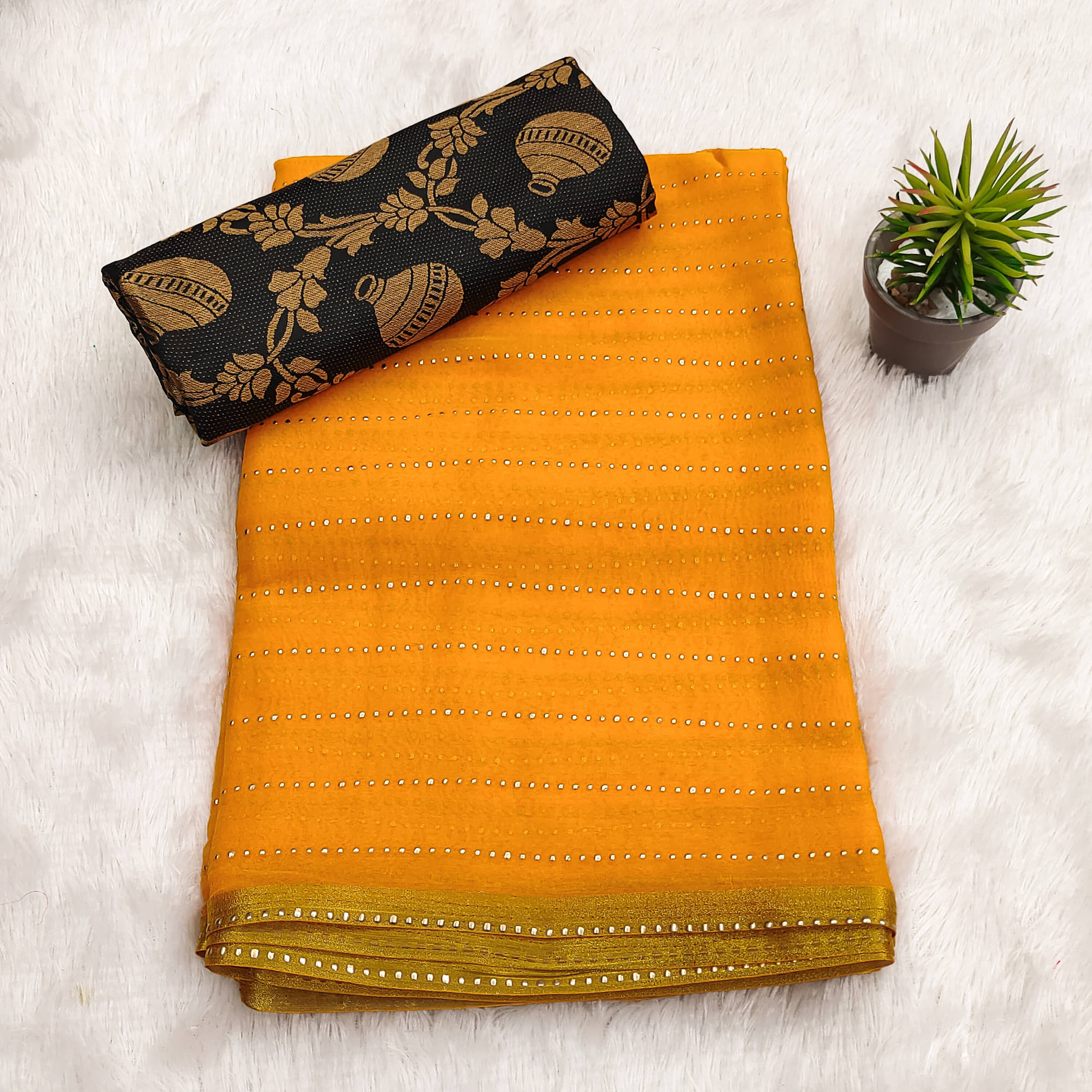     			Parmila Fashion Chiffon Embellished Saree With Unstitched Blouse Piece ( Gold )