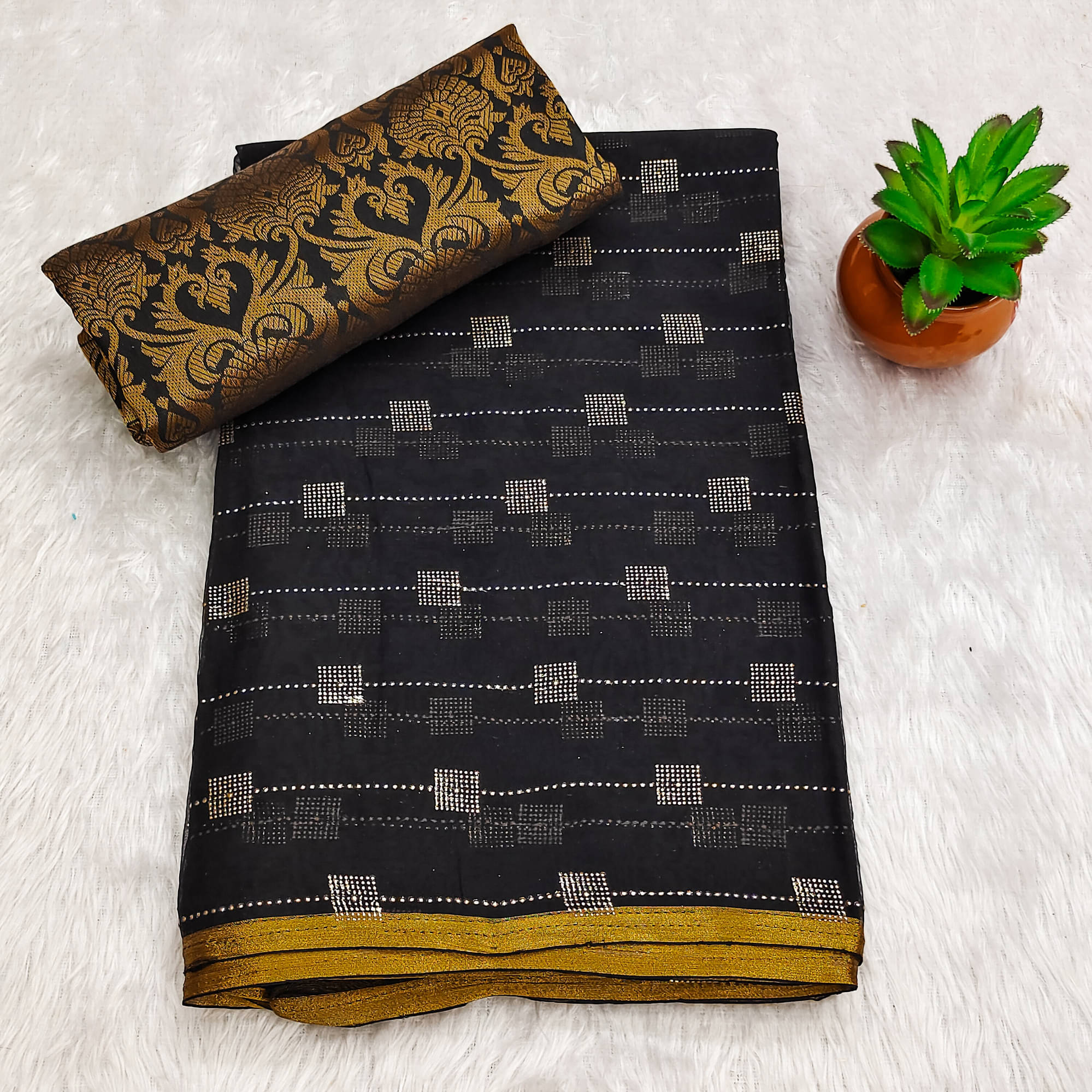 Parmila Fashion Chiffon Embellished Saree With Unstitched Blouse Piece ( Black ) Parmila Fashion Chiffon Embellished Saree With Unstitched Blouse Piece ( Black )