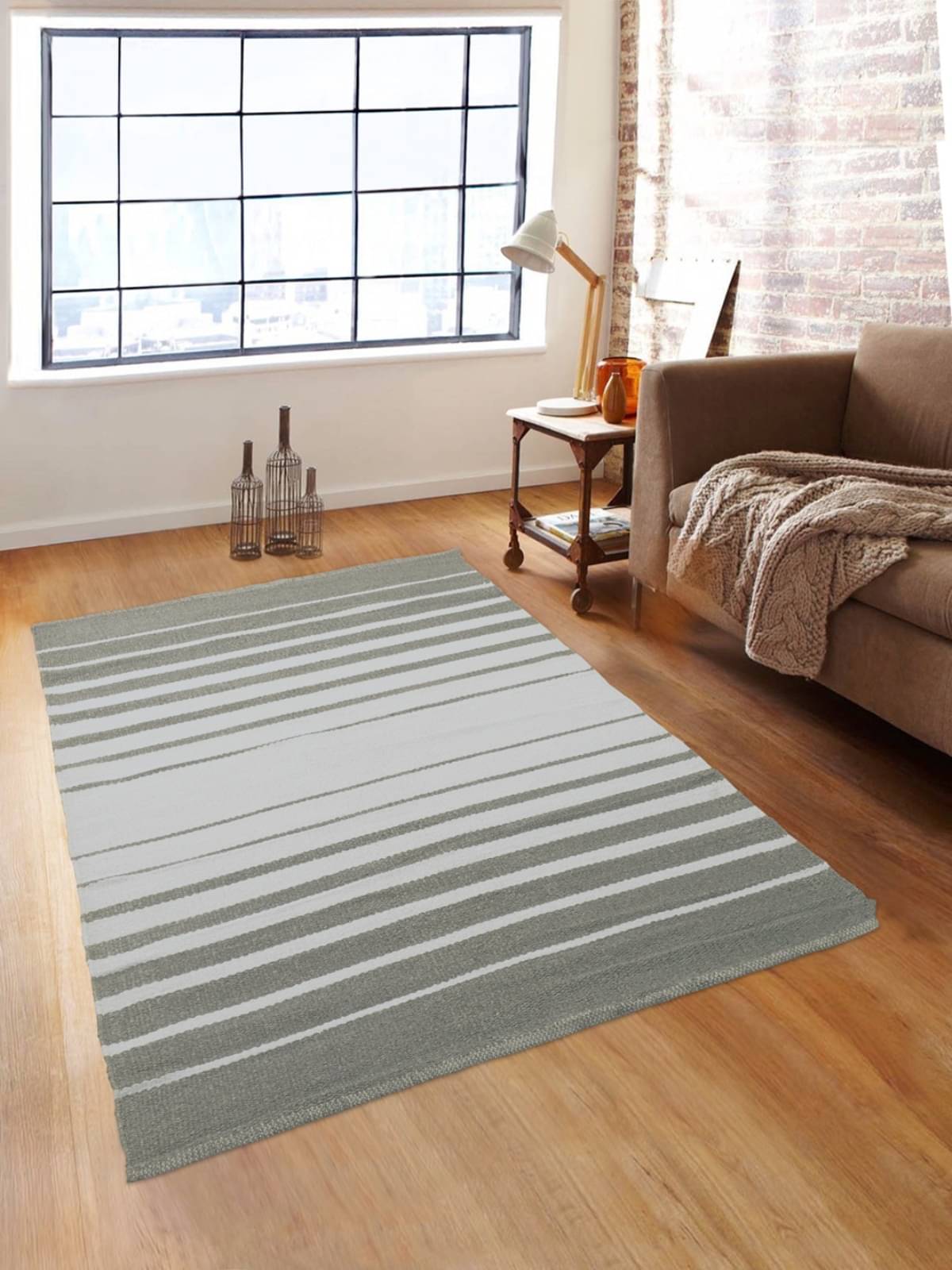     			Romee Grey Polypropylene Dhurrie Carpet Stripes 3x5 Ft