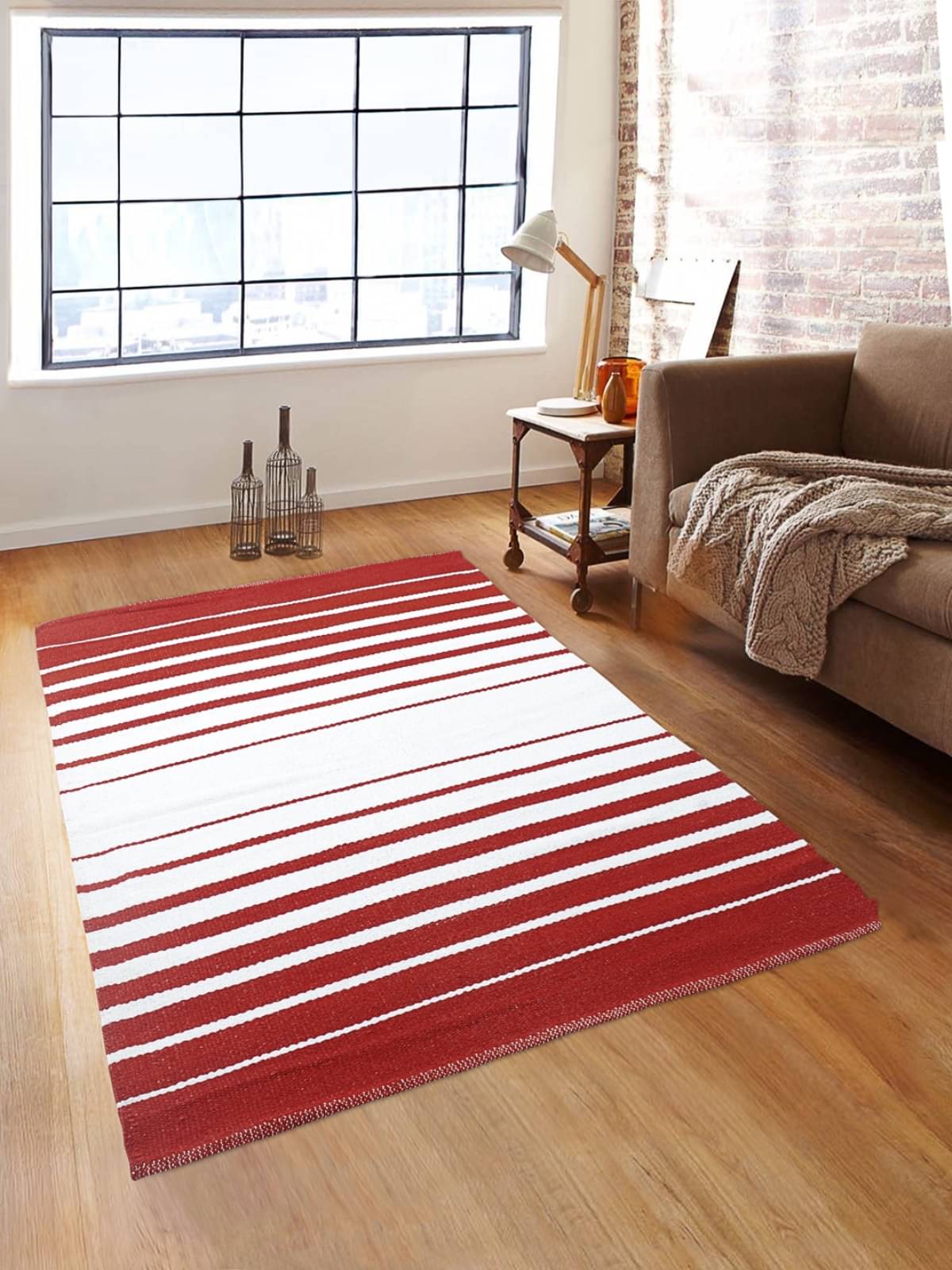     			Romee Red Polypropylene Dhurrie Carpet Stripes 3x5 Ft
